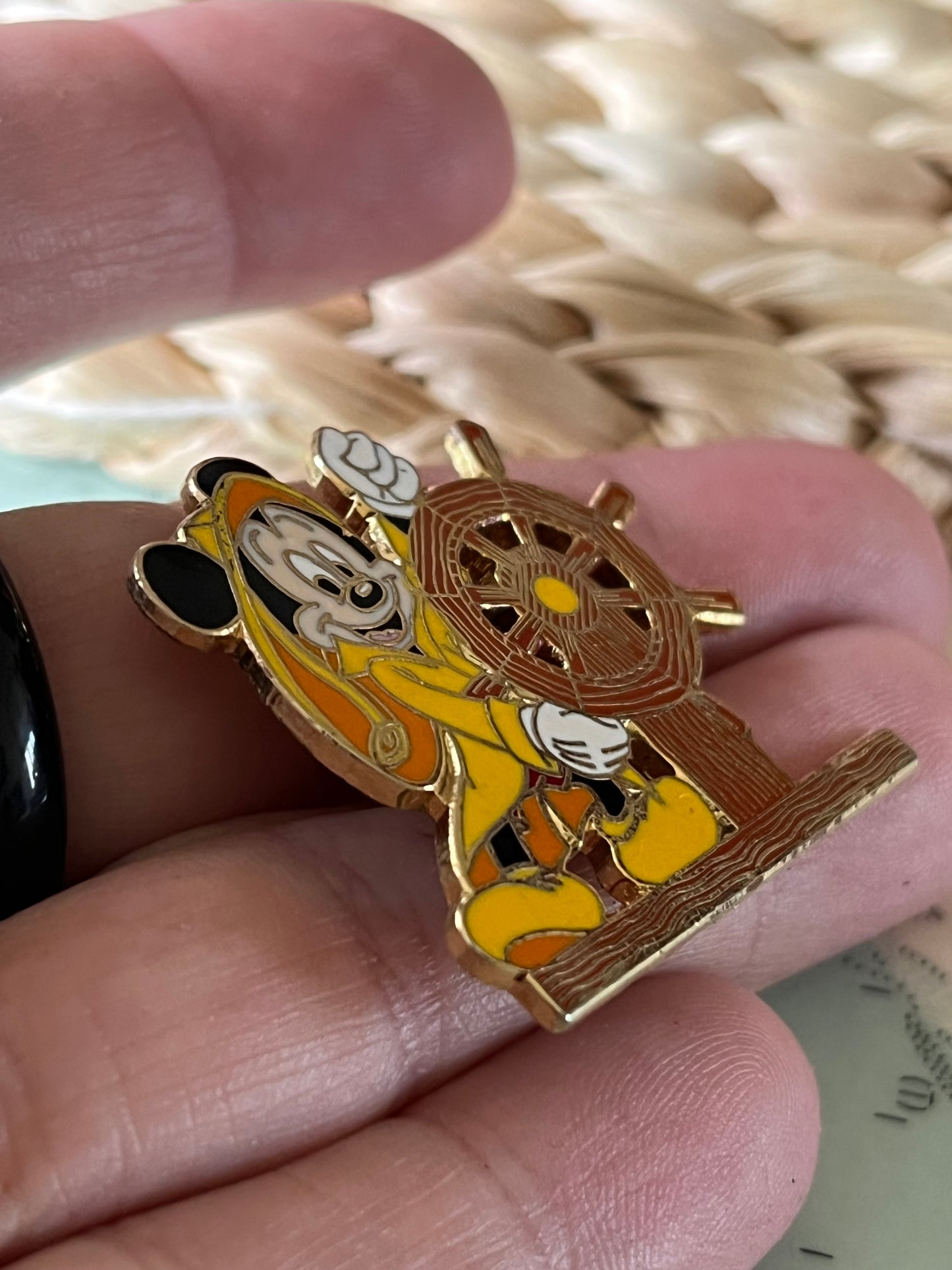 Vintage 1999 Helmsman Mickey Collectible Pin