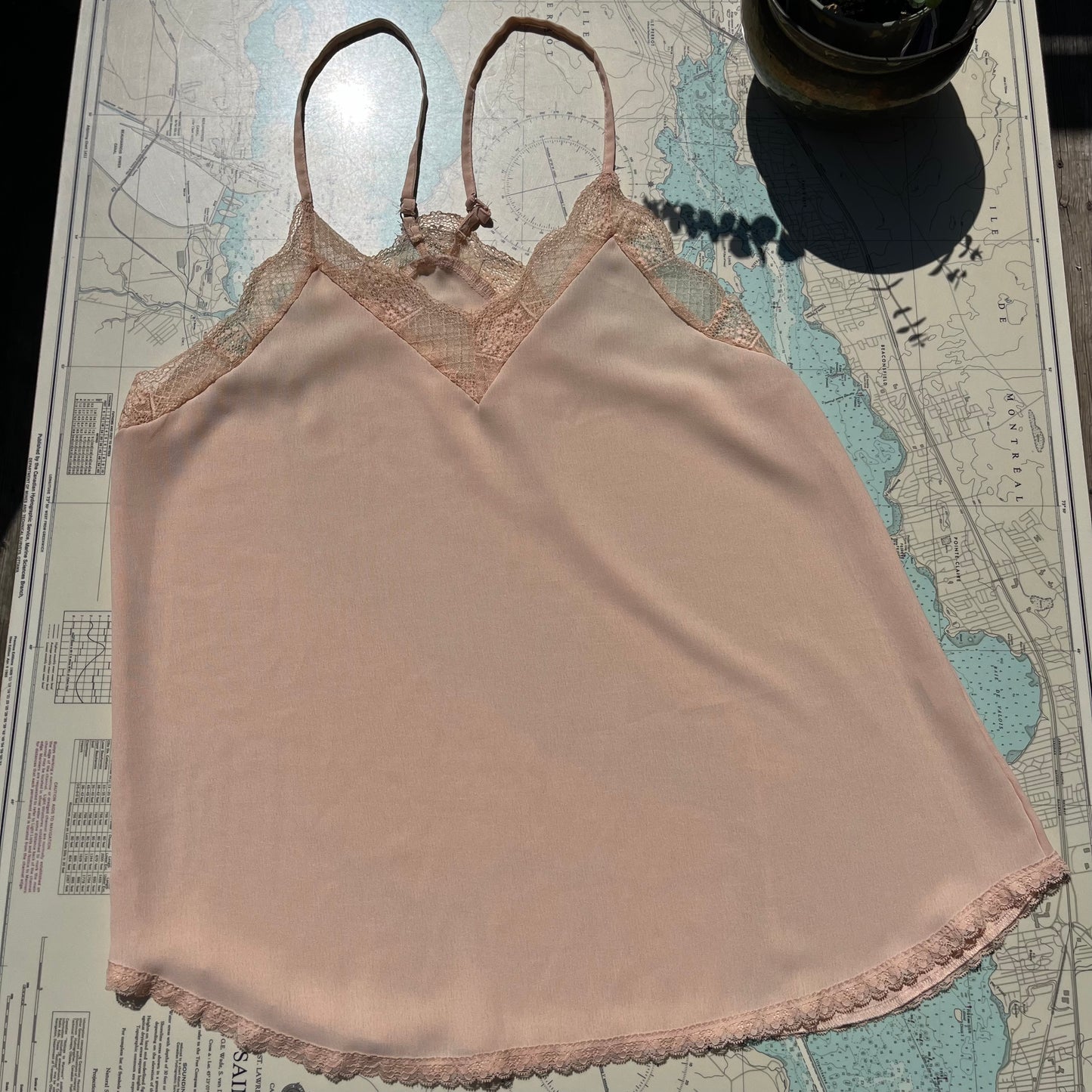 Vintage 00s y2k Peach Cami with Lace