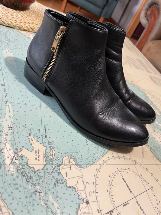 Aldo Black Leather Ankle Boots with Zipper