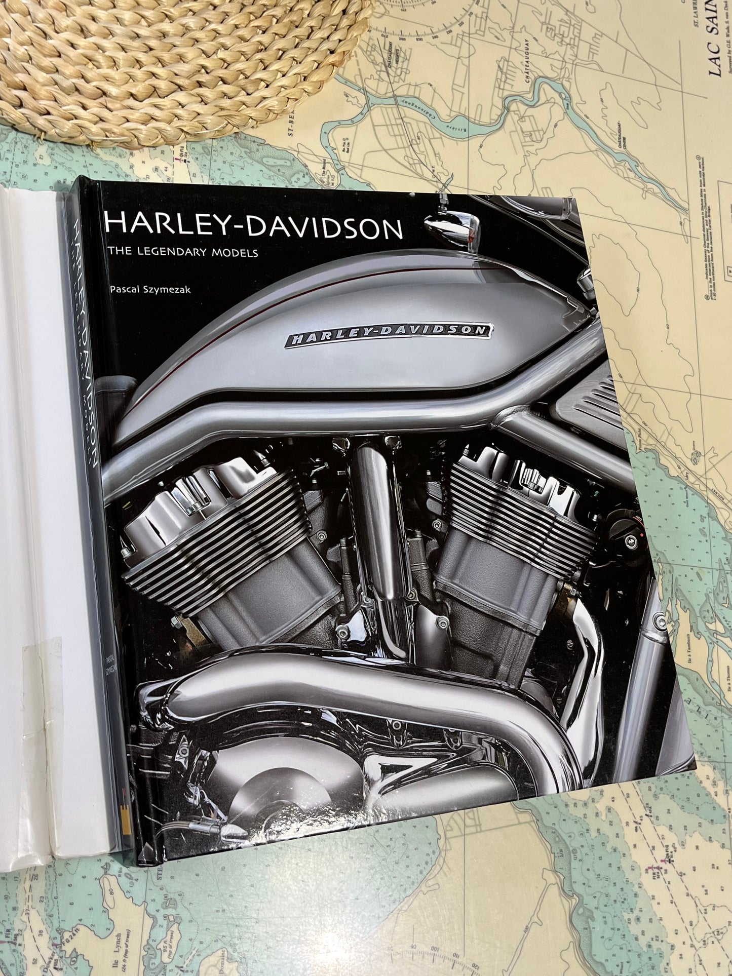Vintage Harley Davidson The Legendary Models by Pascal Szymezak