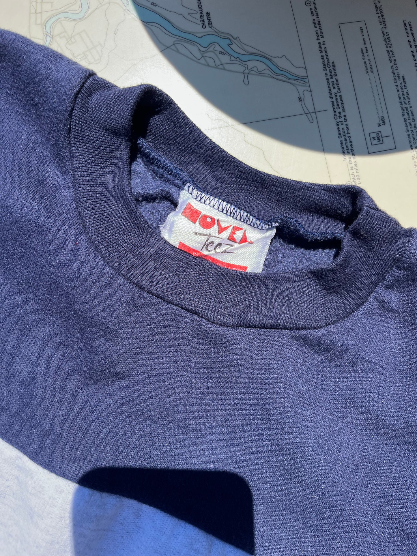 Vintage 1994 Montreal Expos Novel Teez Graphic Sweatshirt Yosemite Sam
