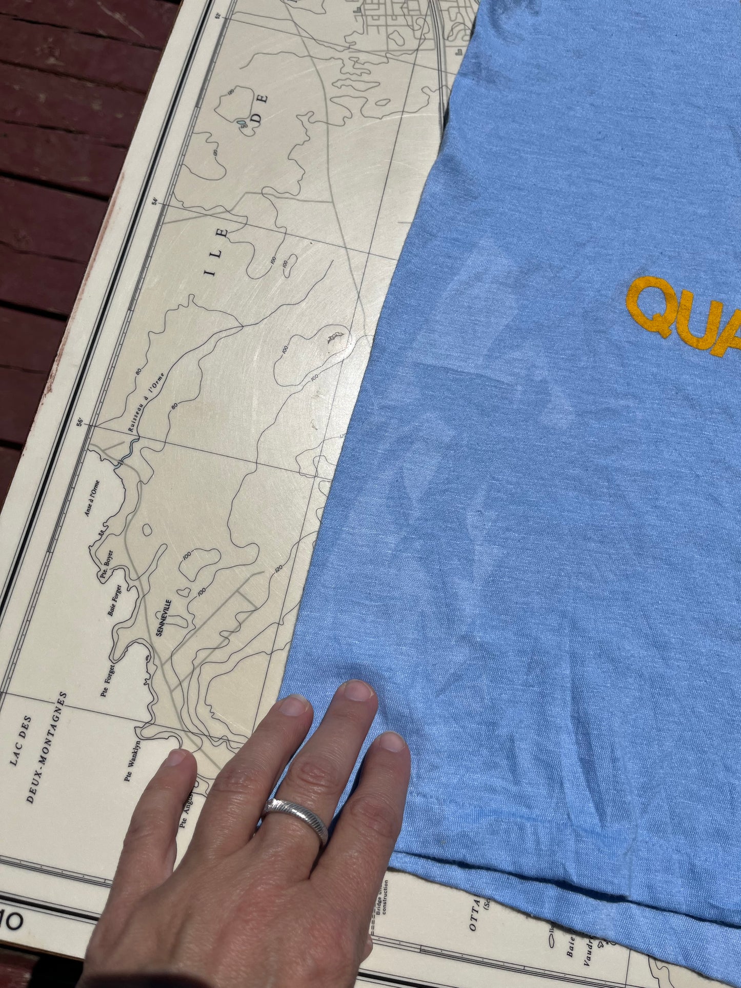 Vintage 70s The Fighting Quartermaster Silk Screened Graphic Tee Shirt