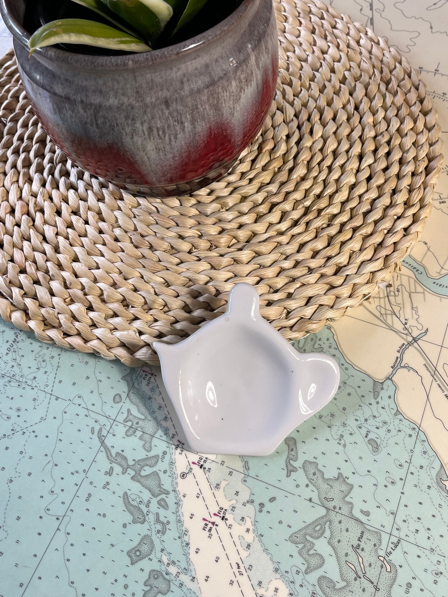Vintage White Ceramic Teapot Spoon Rest