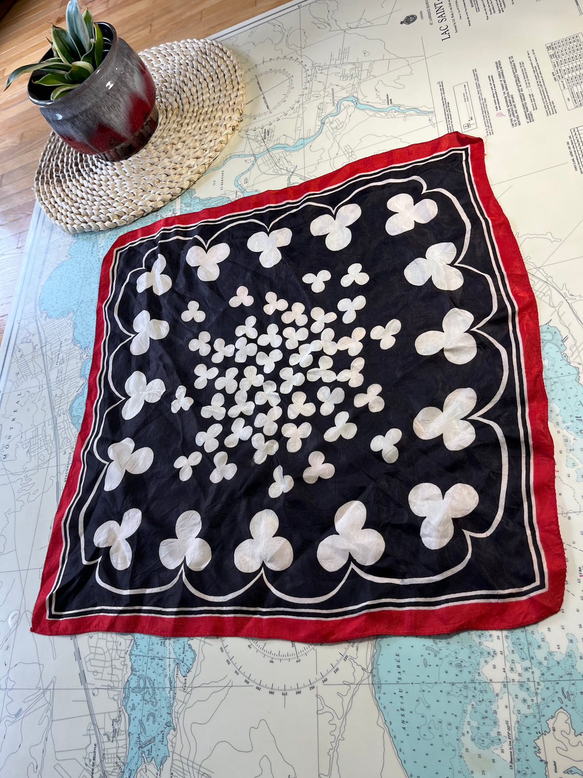 Vintage Silk Clover Pattern Scarf