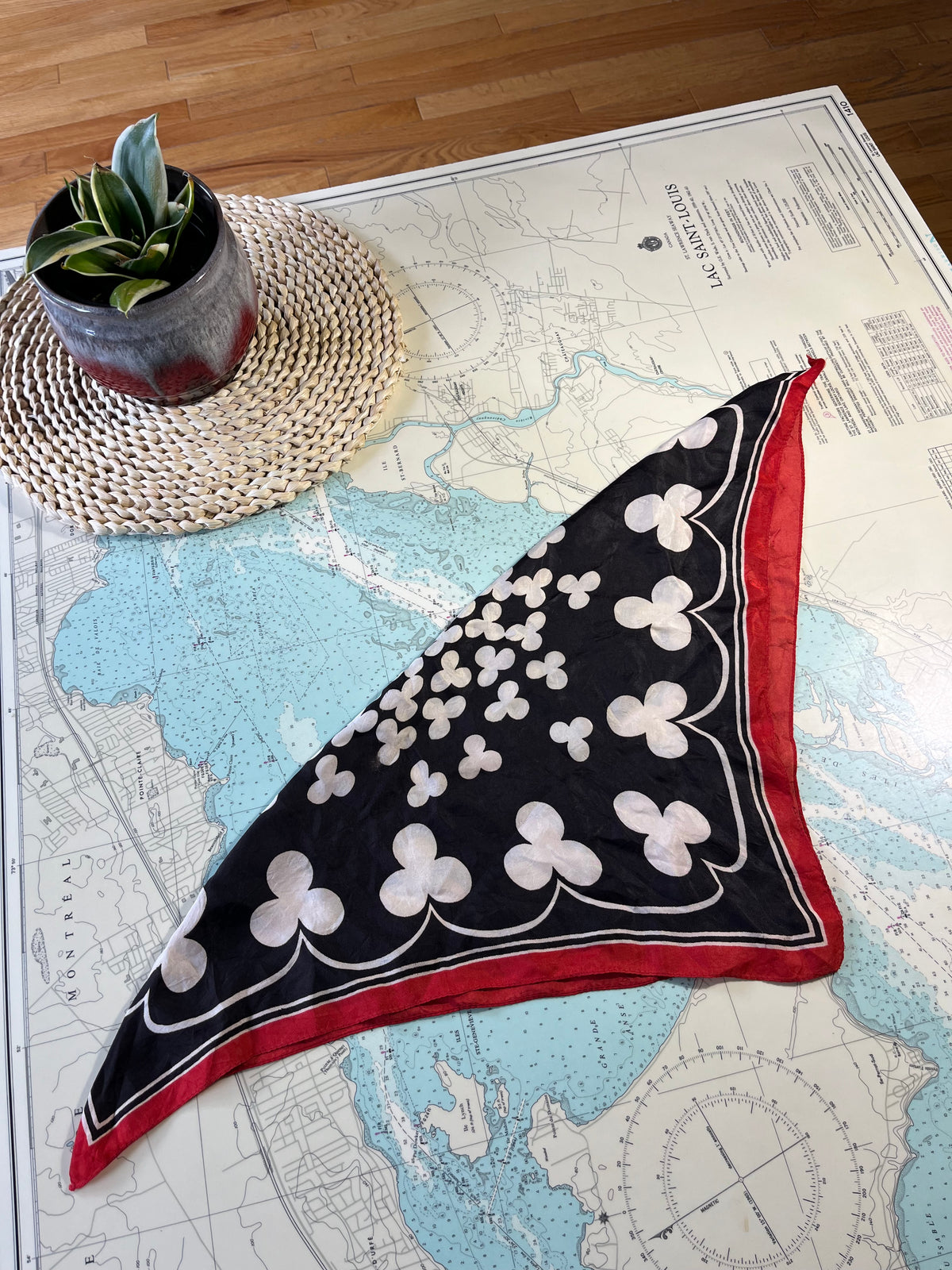 Vintage Silk Clover Pattern Scarf