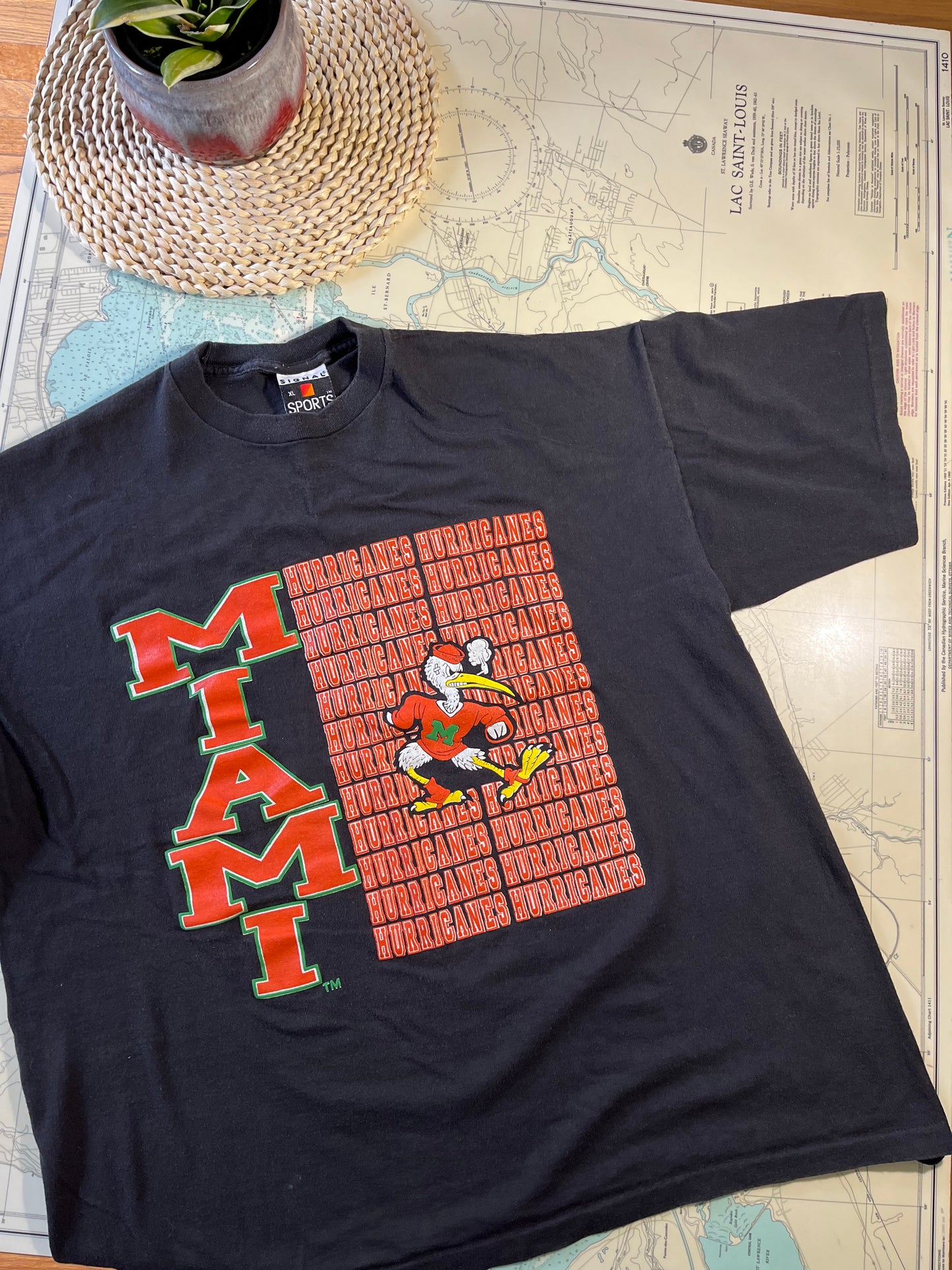 Vintage Signal Sports Miami Hurricanes Graphic Tee