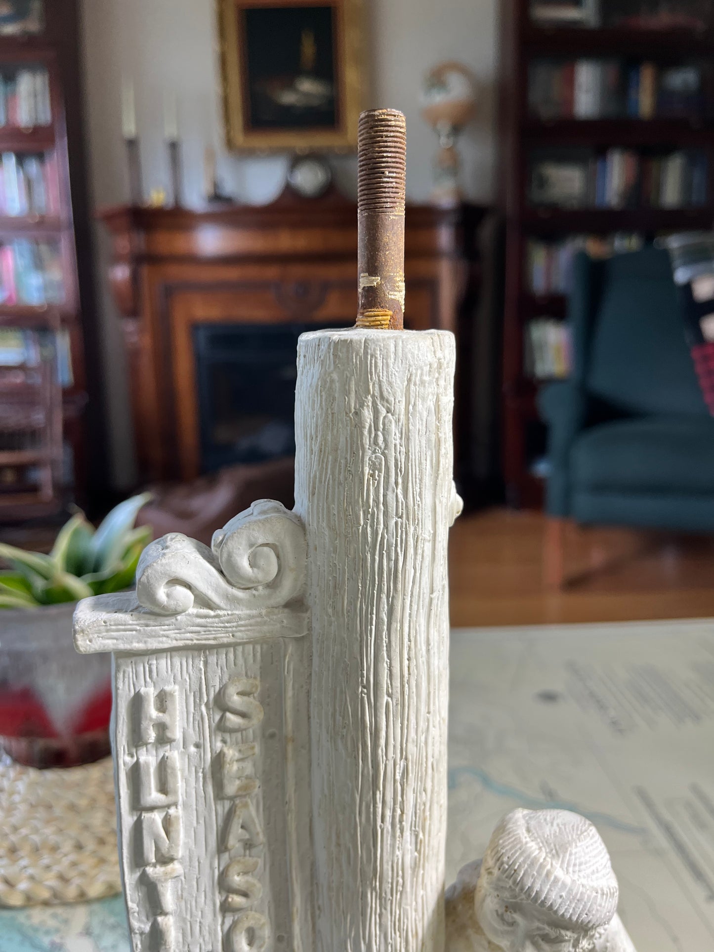 Vintage 70s Chalkware Hunting Lamp Base Blank