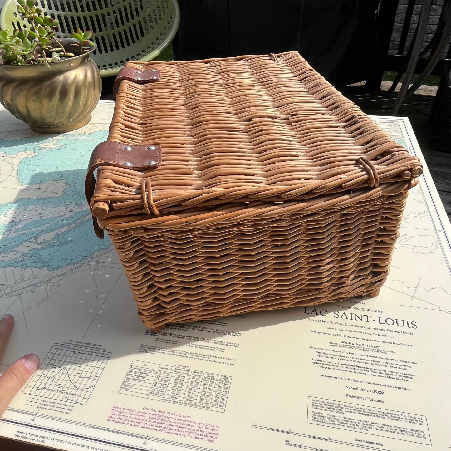 Vintage Wicker Picnic Basket With Hinged Lid