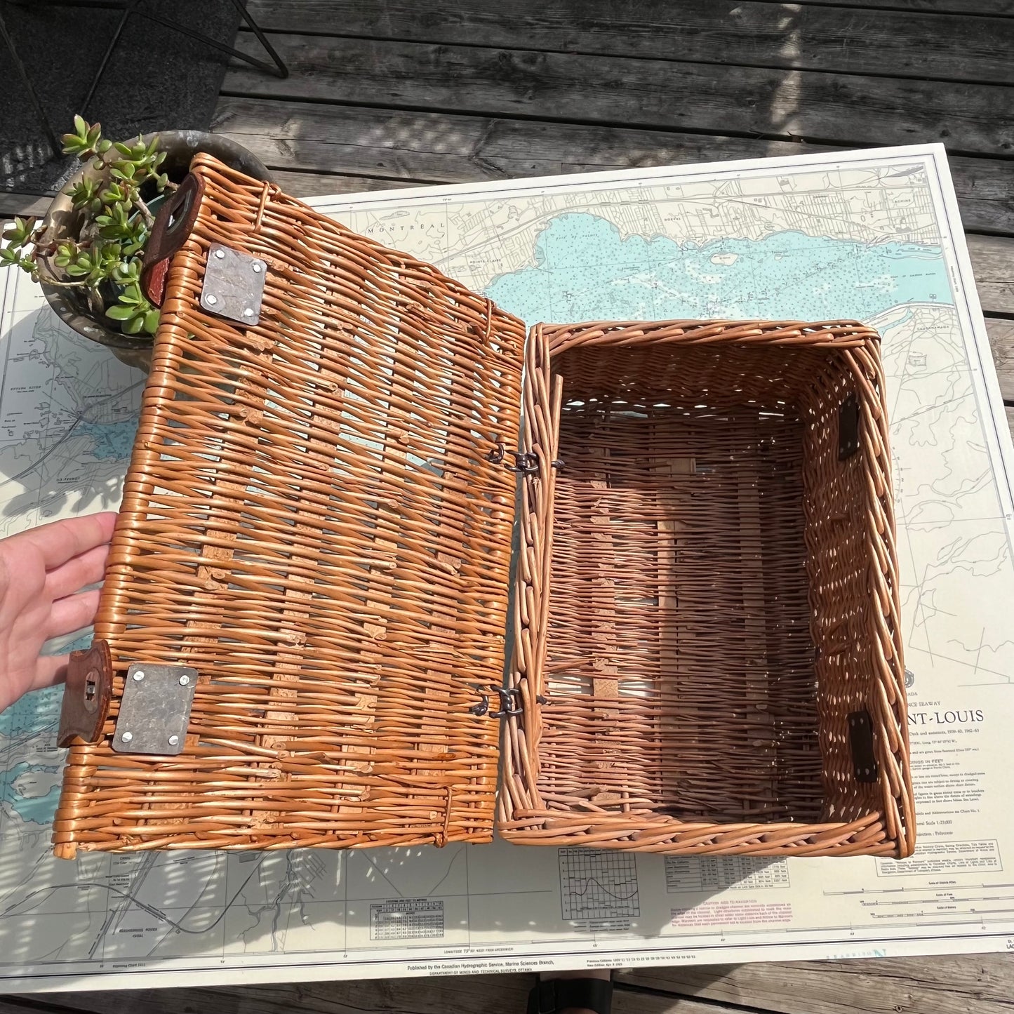 Vintage Wicker Picnic Basket With Hinged Lid