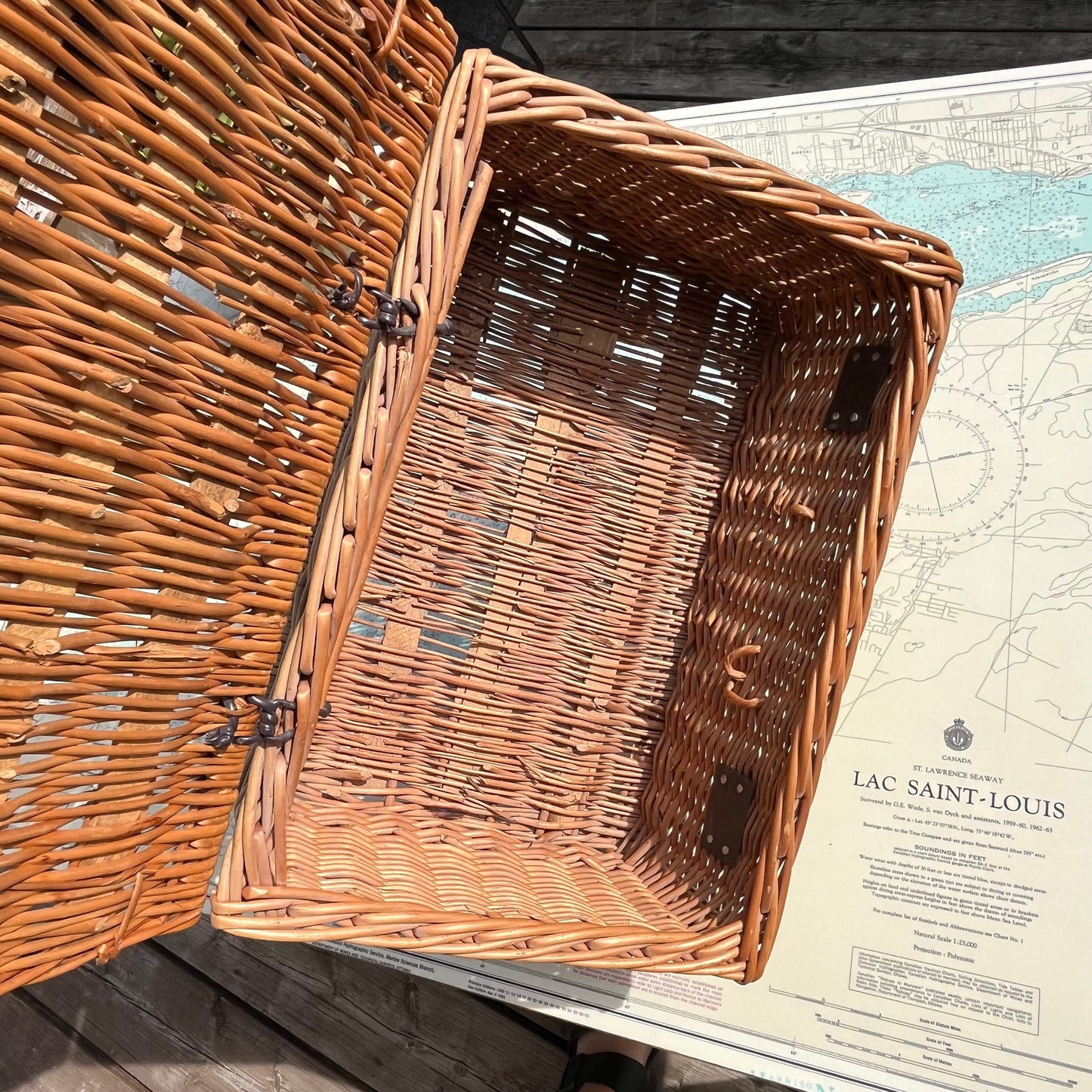 Vintage Wicker Picnic Basket With Hinged Lid