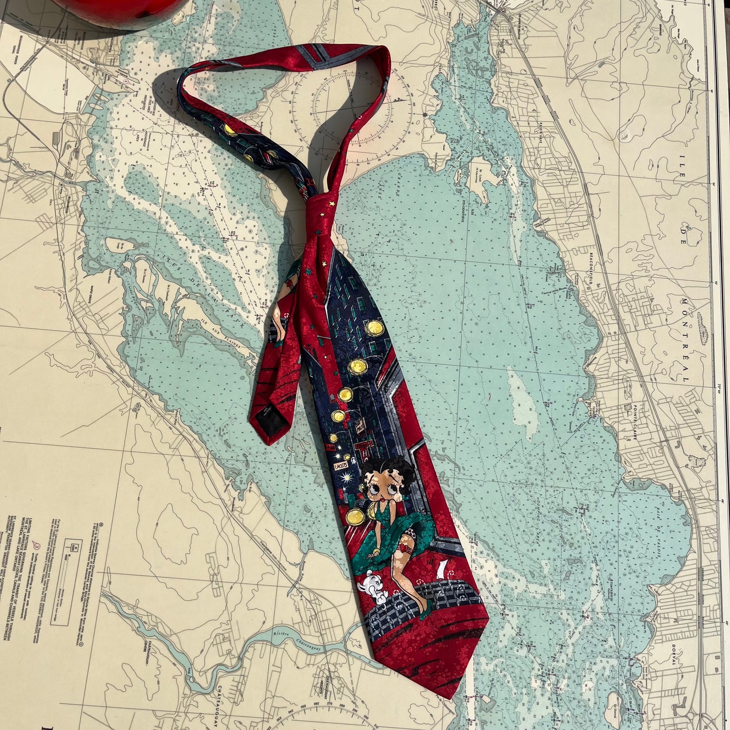 Vintage 90s Betty Boop Graphic Tie