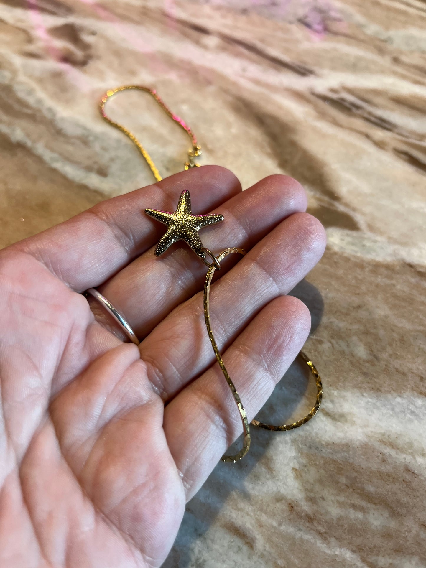 Vintage Gold Starfish Pendant Necklace