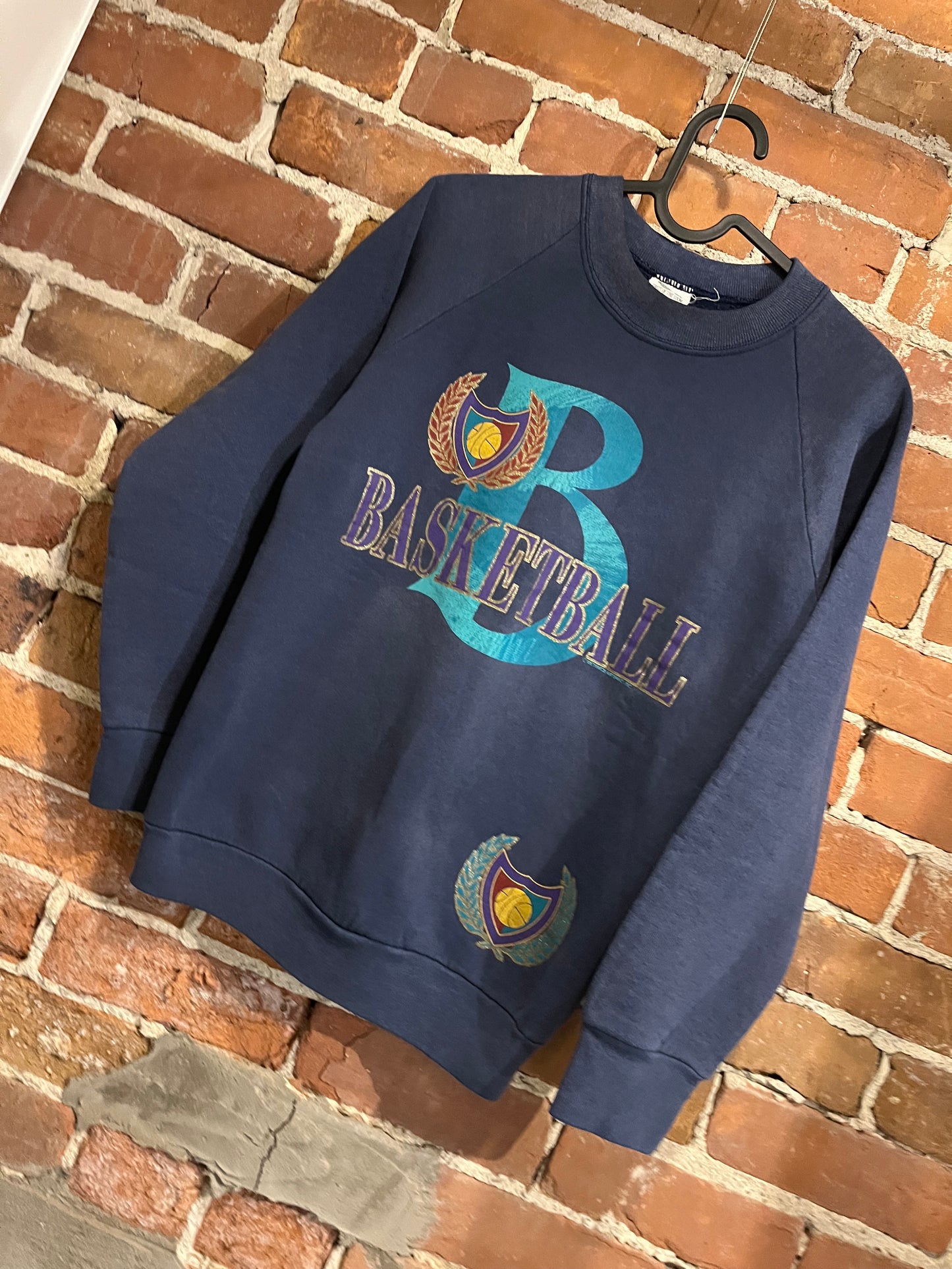 Vintage 90s Basketball Graphic Sweatshirt