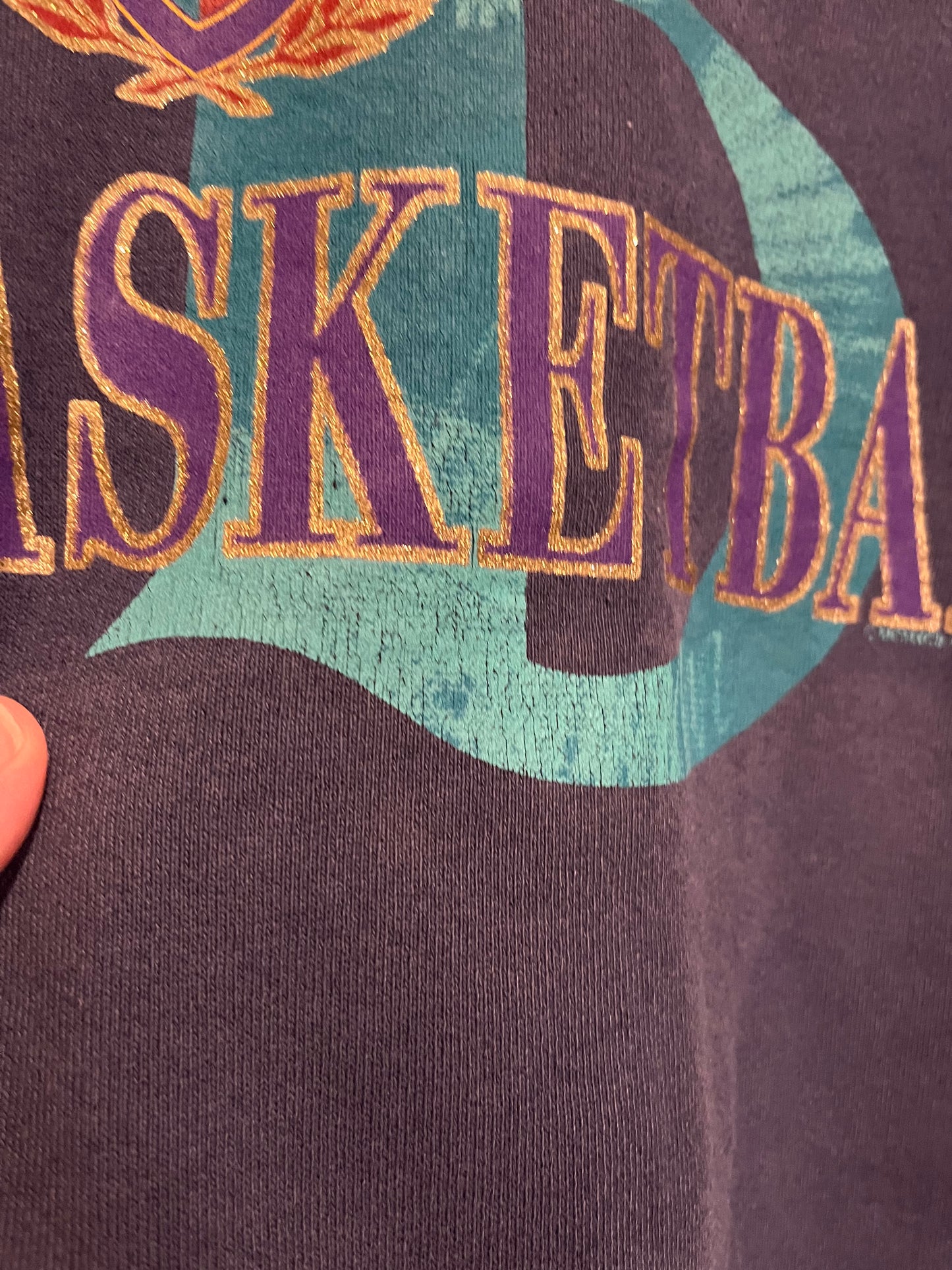 Vintage 90s Basketball Graphic Sweatshirt