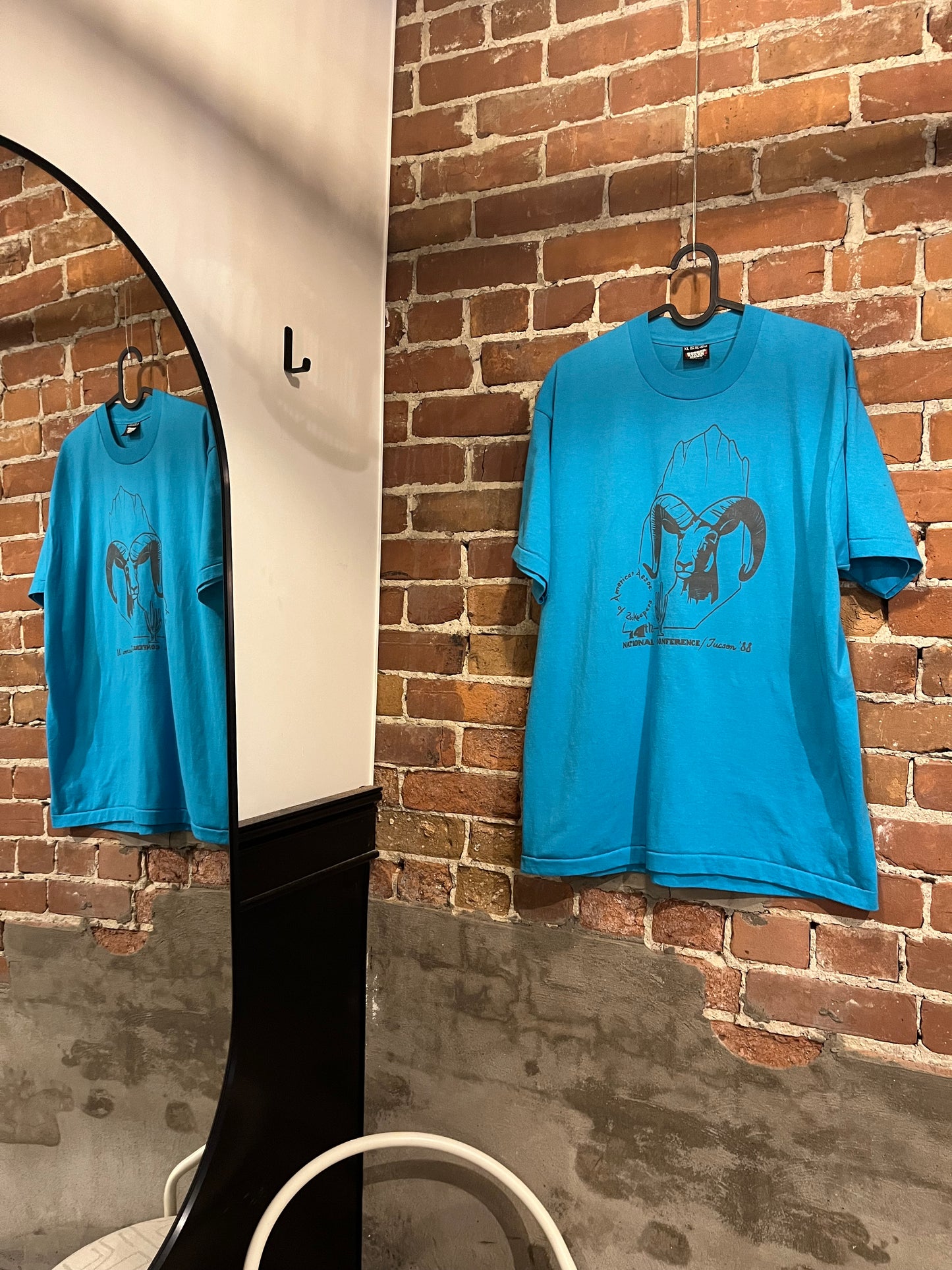 Vintage 1988 National Zookeepers Conference Graphic Tee
