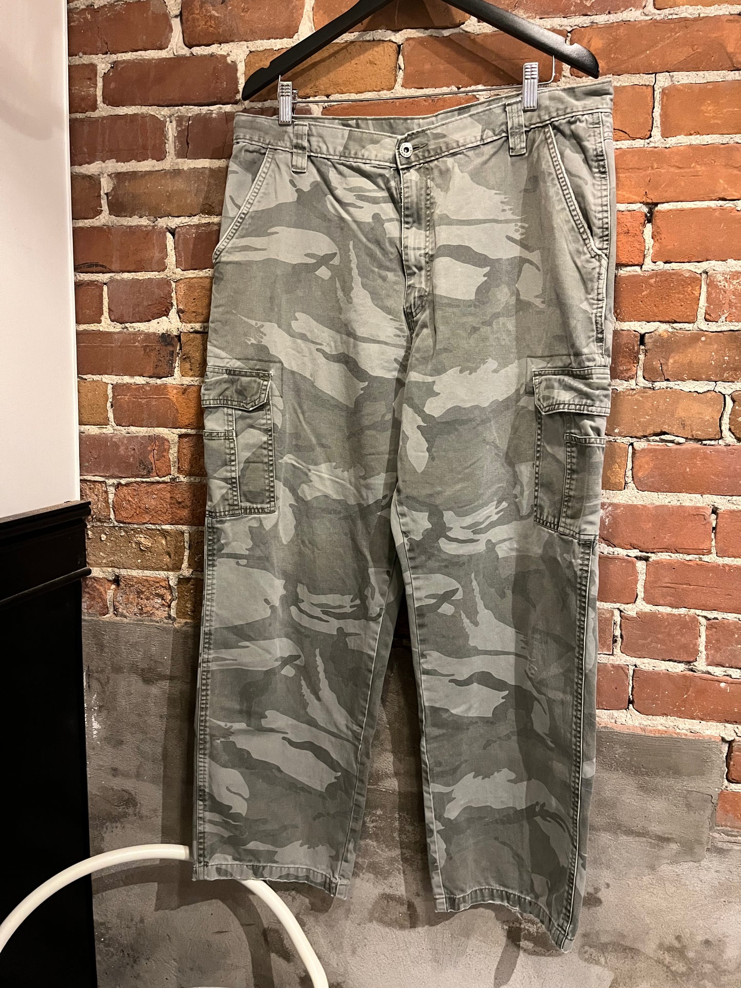 Vintage Wrangler Camo Cargo Pants
