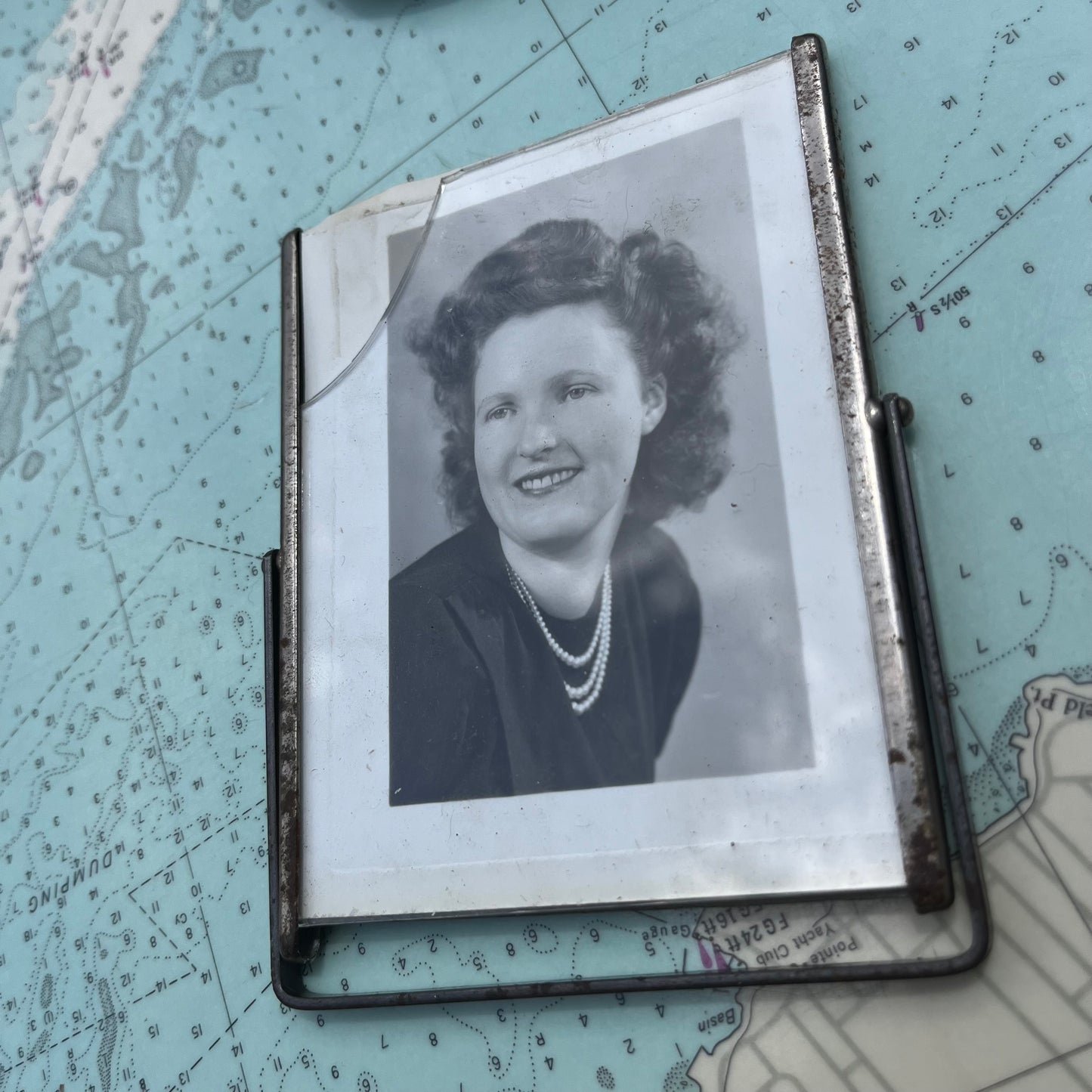 Vintage WWII Wartime Era Toiletry / Shaving Kit