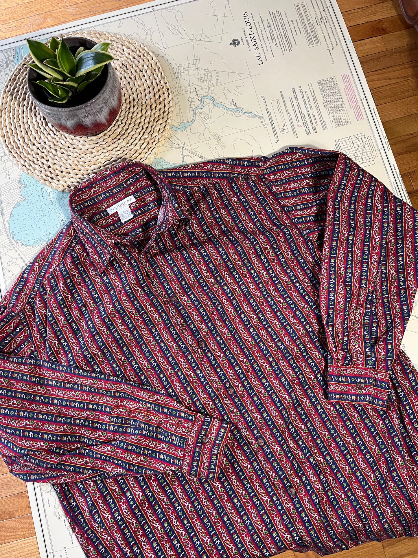 Vintage Claiborne Botanical Pattern Button Up Shirt