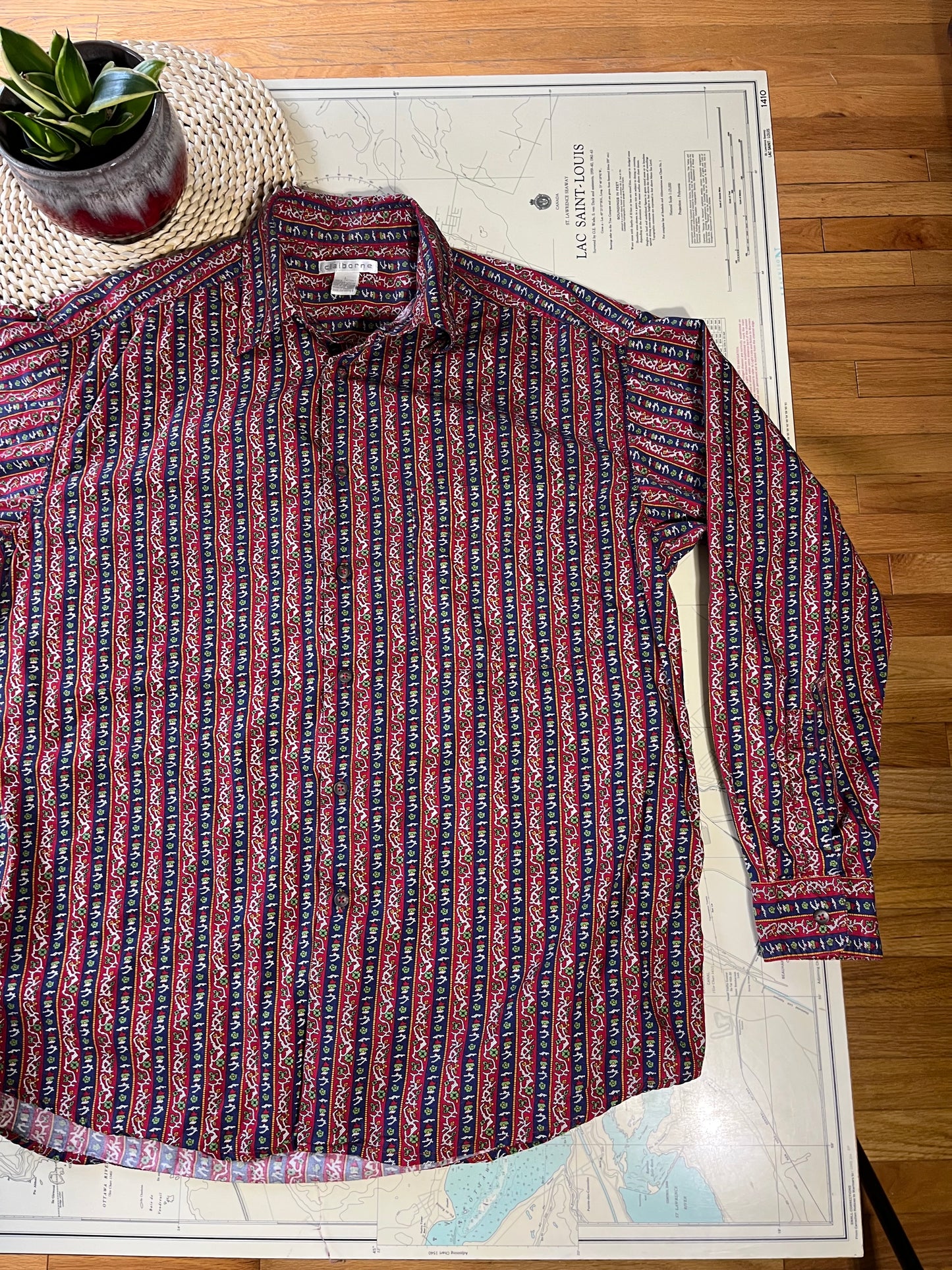 Vintage Claiborne Botanical Pattern Button Up Shirt