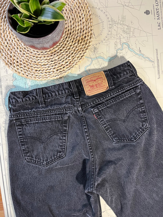 Vintage Levi’s Black 550 36 x 32