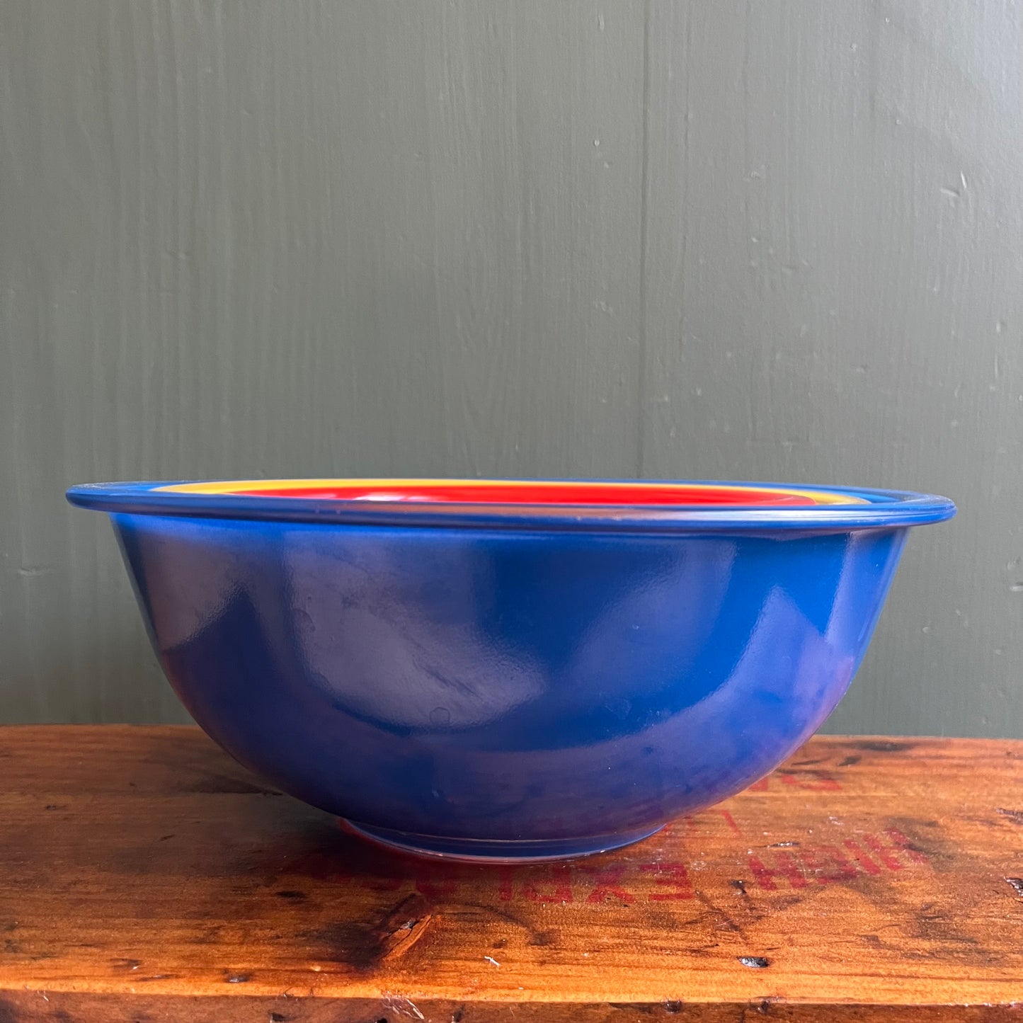 Vintage Pyrex Red Yellow Blue Set of 3 Nesting Bowls