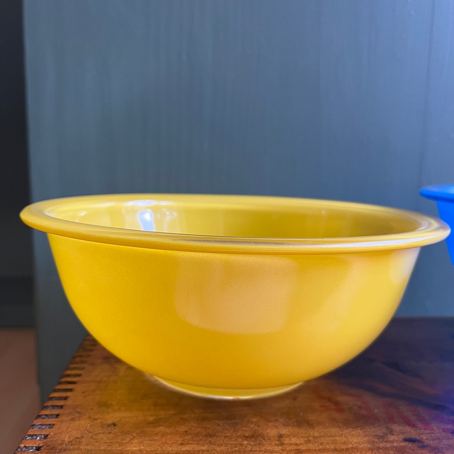 Vintage Pyrex Red Yellow Blue Set of 3 Nesting Bowls