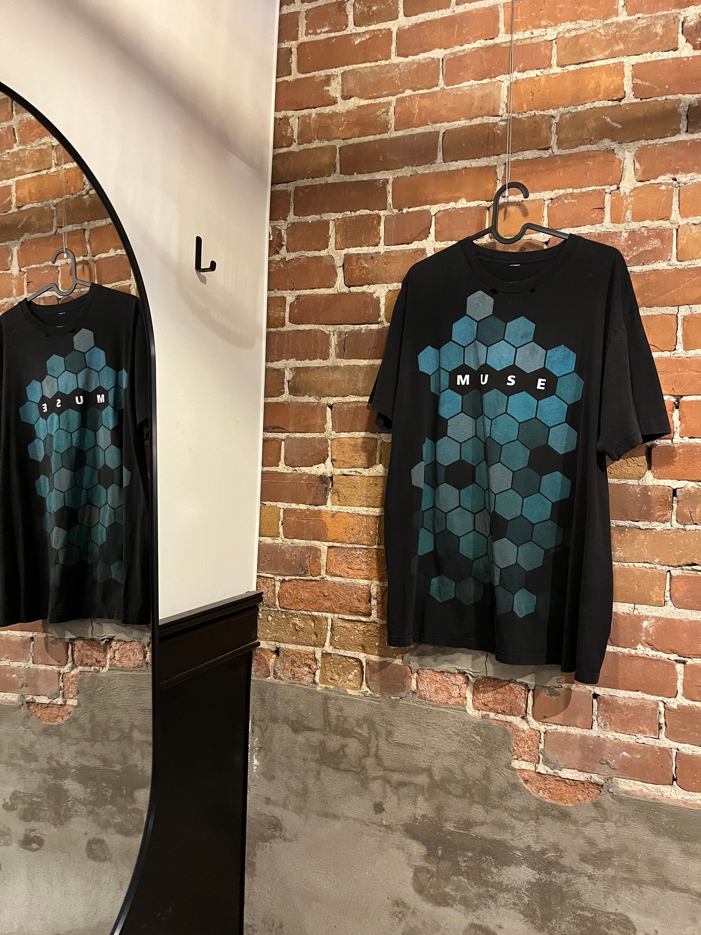Vintage 2010 Distressed Muse Band Tee Shirt