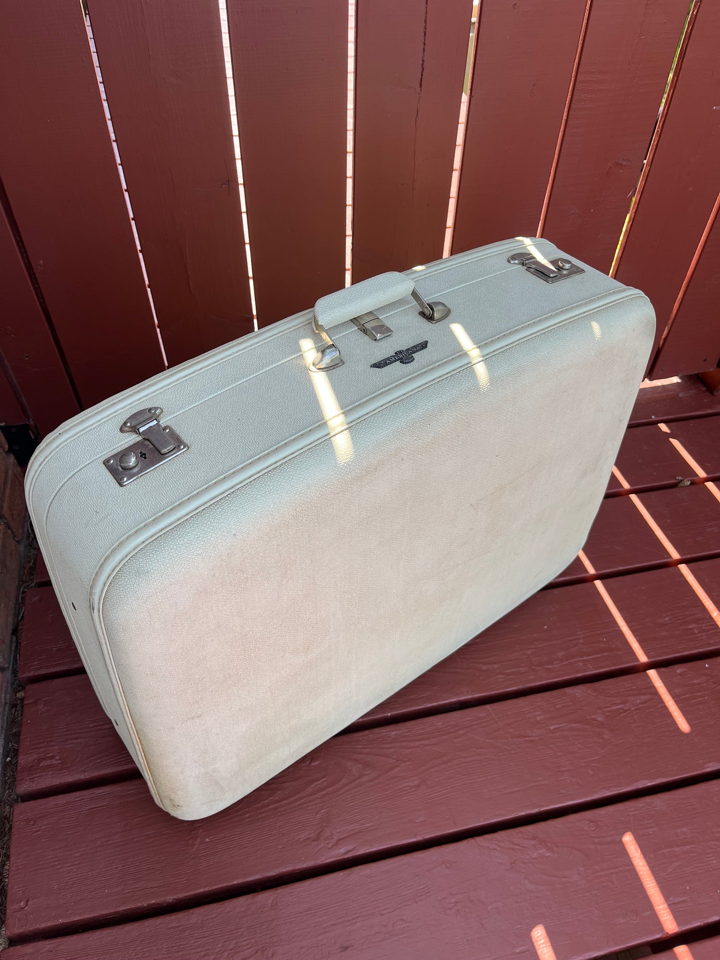 Vintage Cream Americana Suitcase