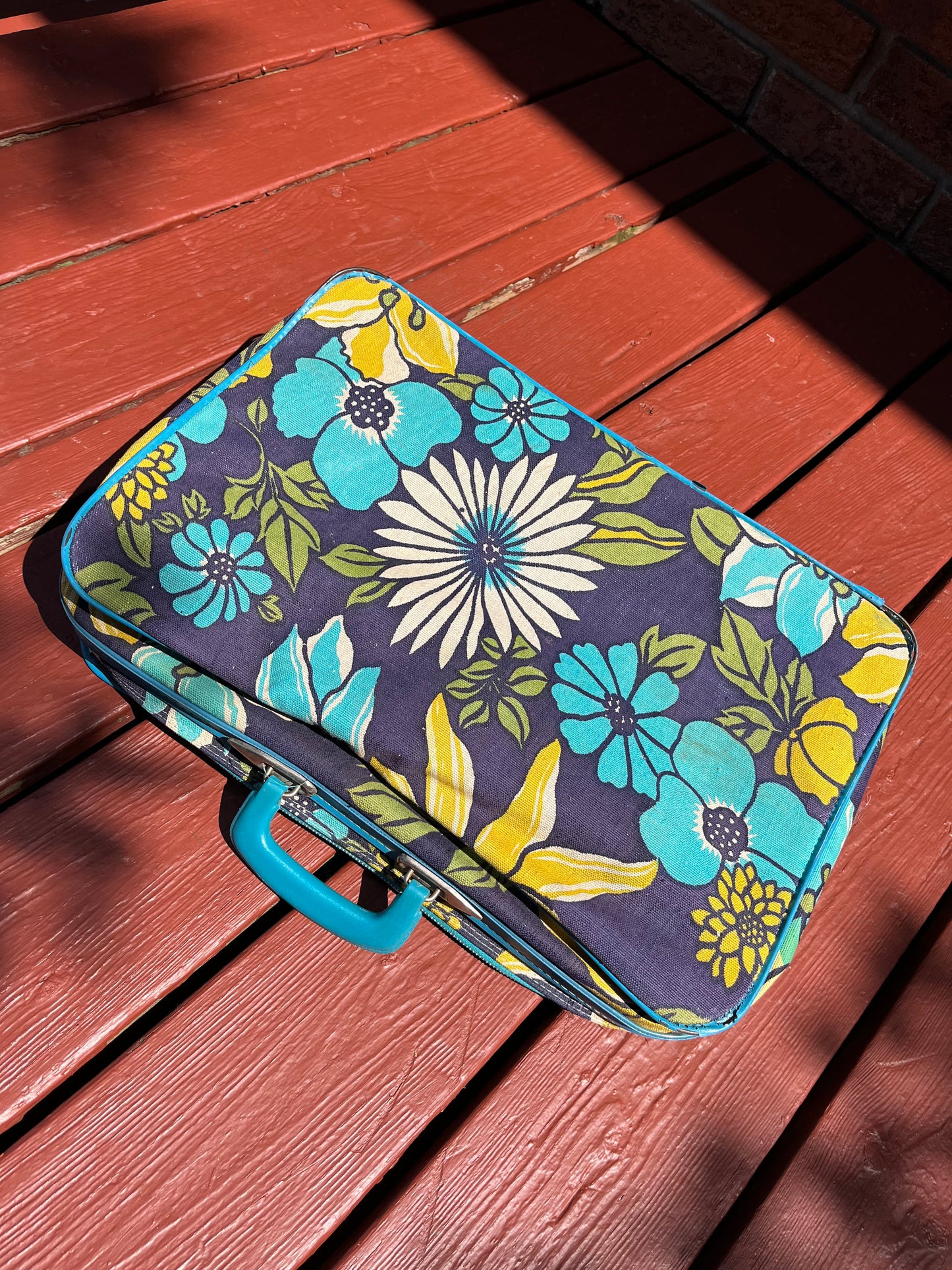 Vintage 60s Bantam Travelware Floral Soft Shell Suitcase