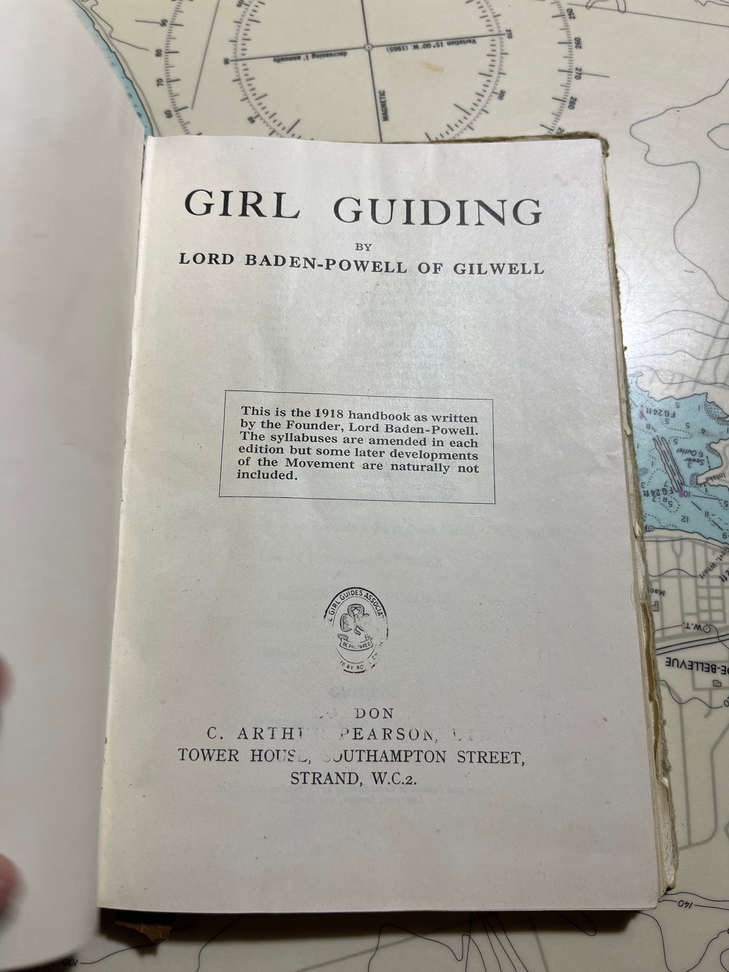 Vintage 1918 Girl Guiding Lord Baden Powell of Gilwell Book