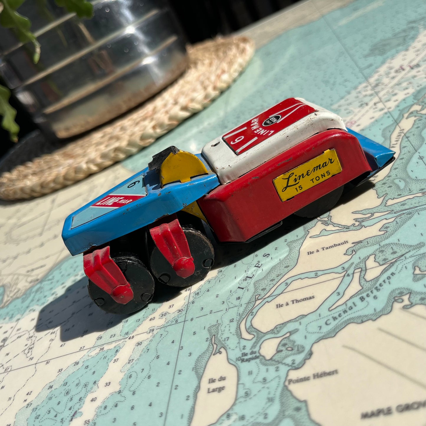 Vintage 50s Linemar Tin Street Roller Friction Car