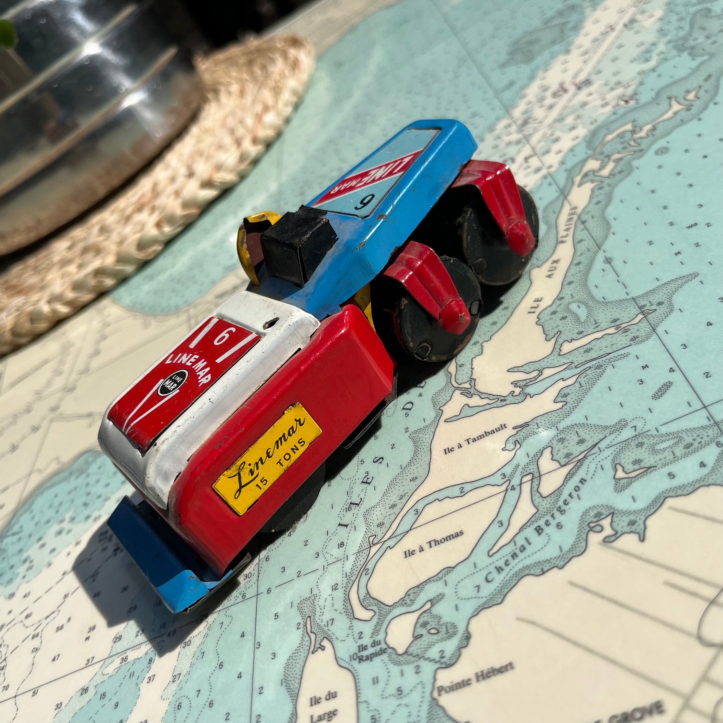 Vintage 50s Linemar Tin Street Roller Friction Car