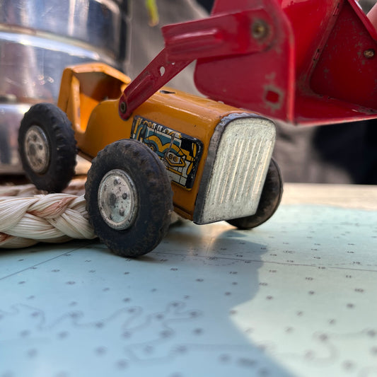 Vintage Linemar Hi-Lift Loader Tin Car / Vehicle Made in Japan