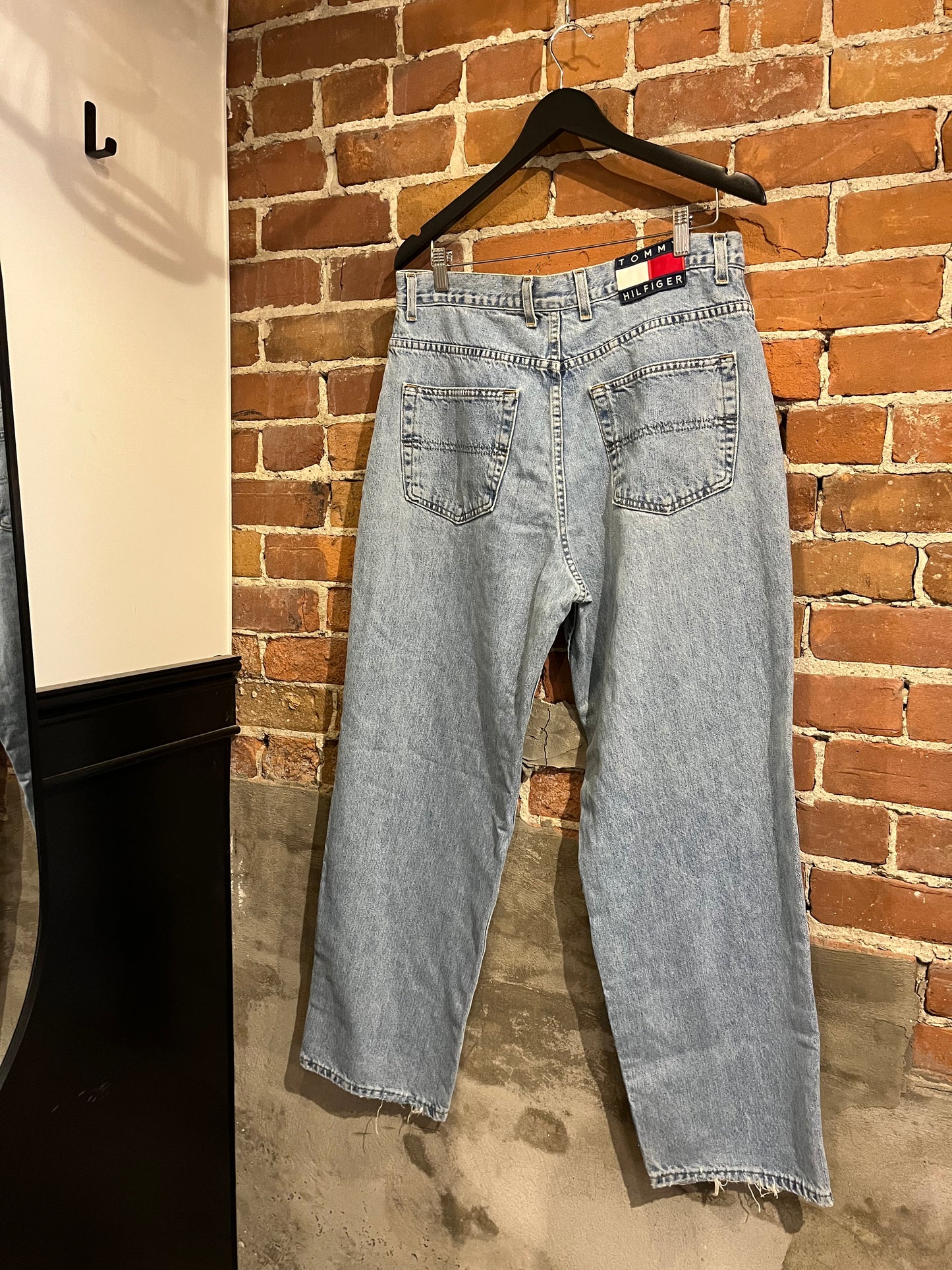 Vintage 90s Tommy Hilfiger Wide Leg Button Fly Jeans 36