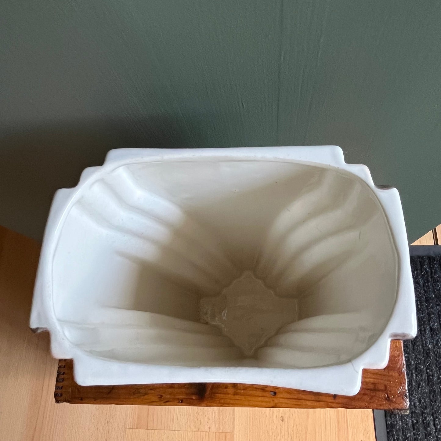 Vintage 80s Deco Oversized Neapolitan Vase