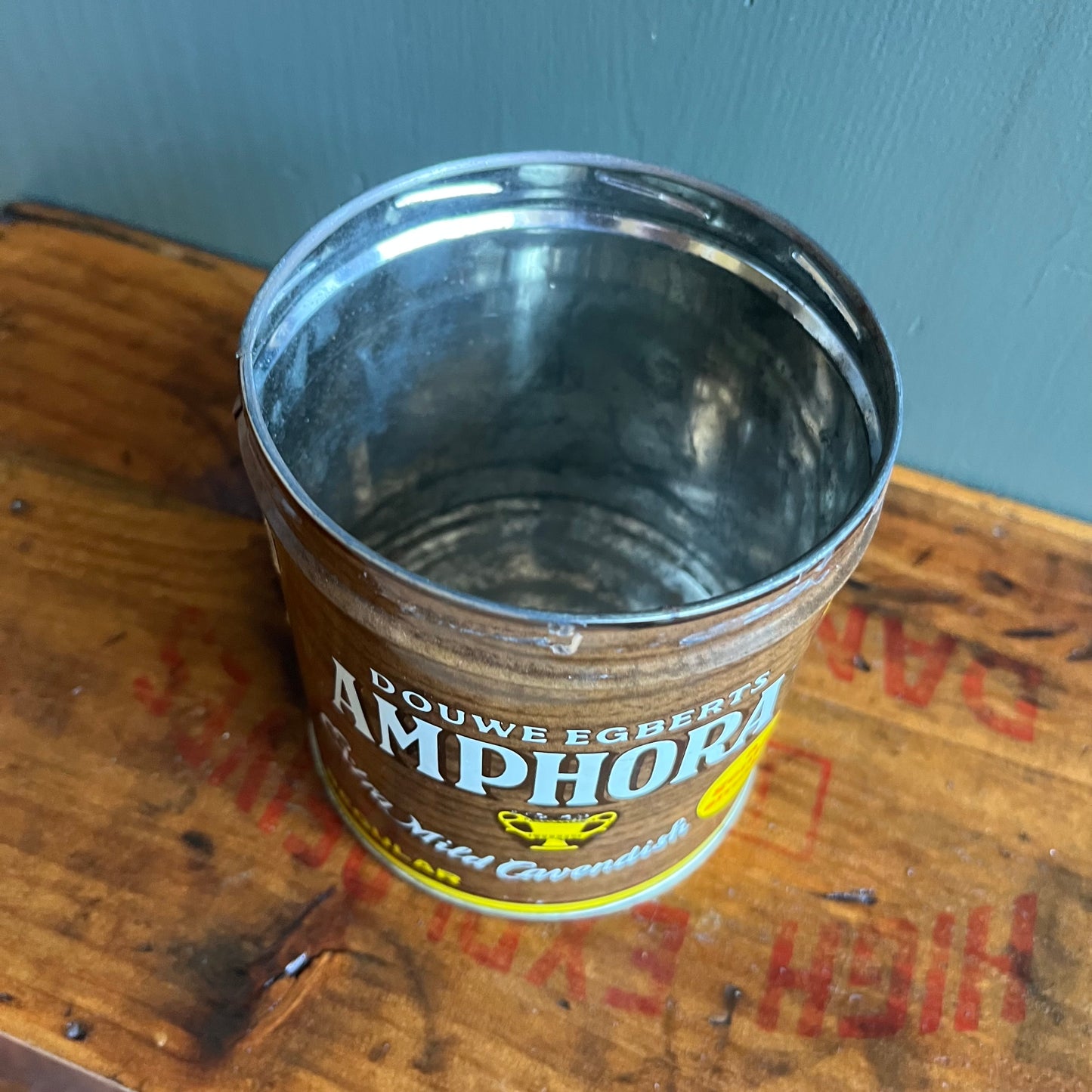 Vintage Amphora Douwe Egberts Tobacco Tin