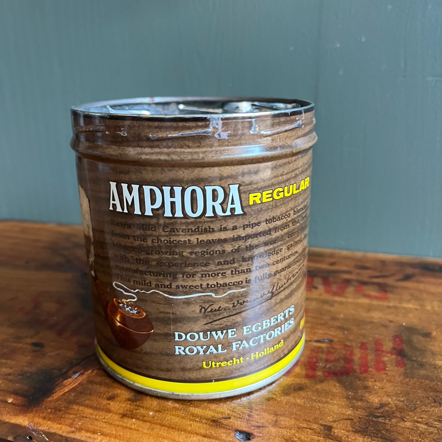 Vintage Amphora Douwe Egberts Tobacco Tin