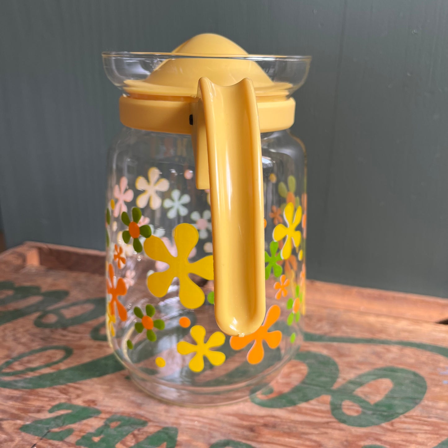 Vintage / Retro 60s Daisy Pitcher with Lid