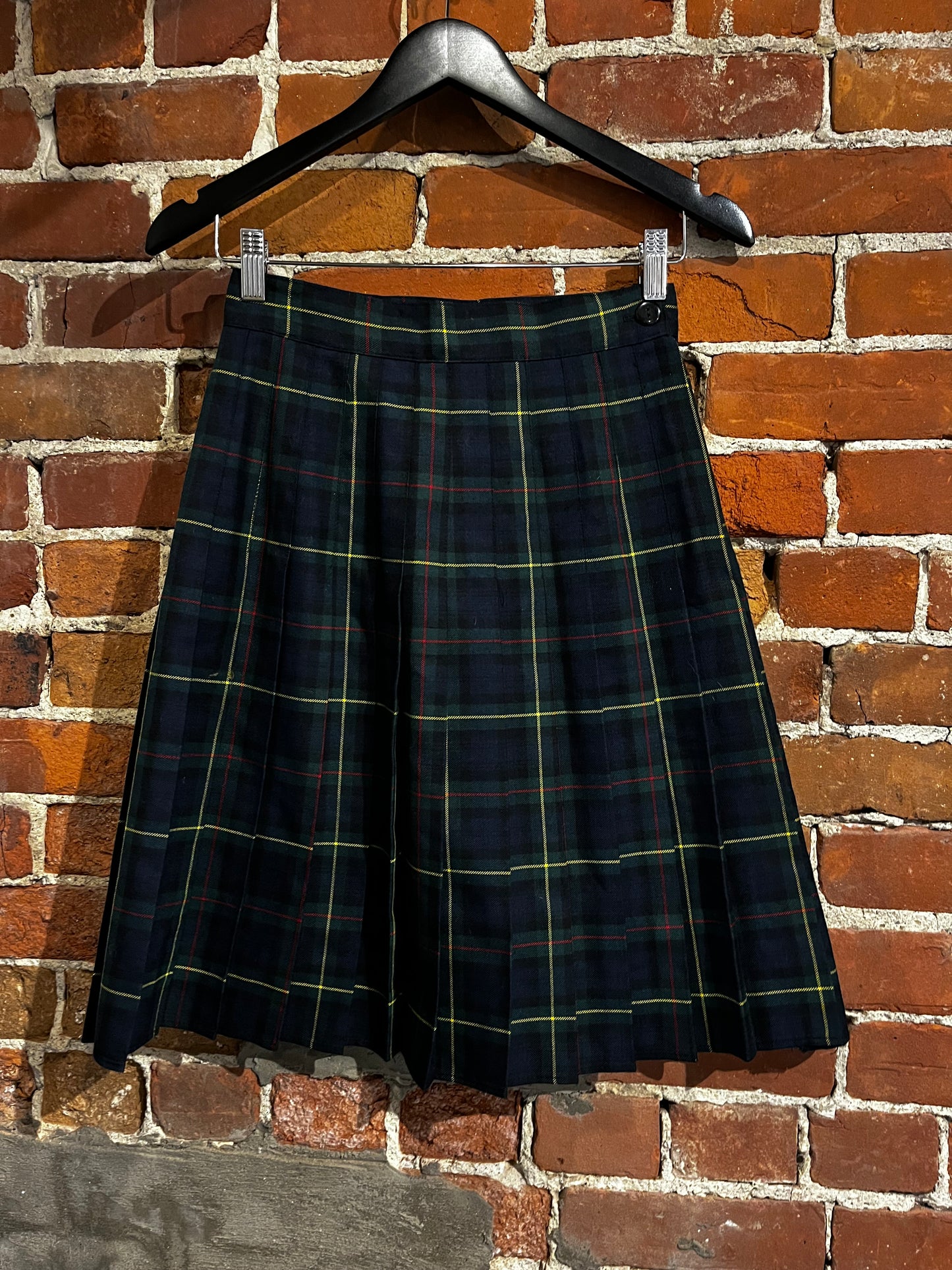 Vintage 90s Reitmans Plaid Pleated Skirt