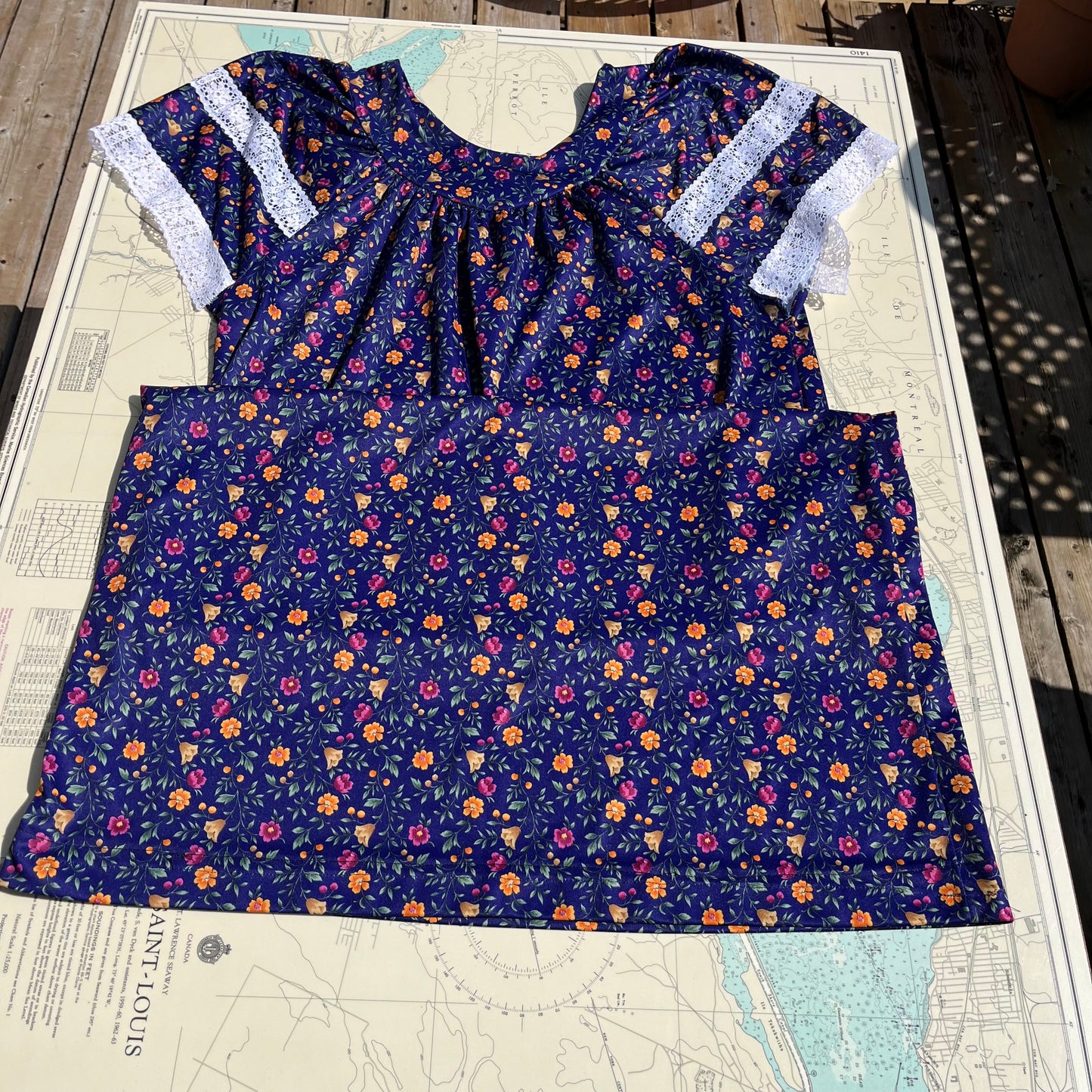 Vintage 80s Hamilton Blue Floral Lace Trim House Dress / Muumuu