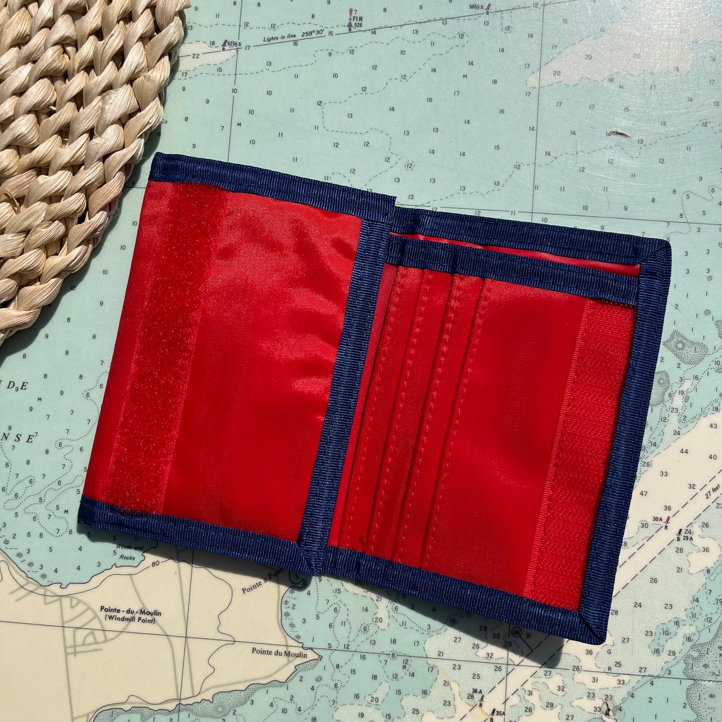 Vintage 1993 Montreal Canadiens NHL Graphic Wallet