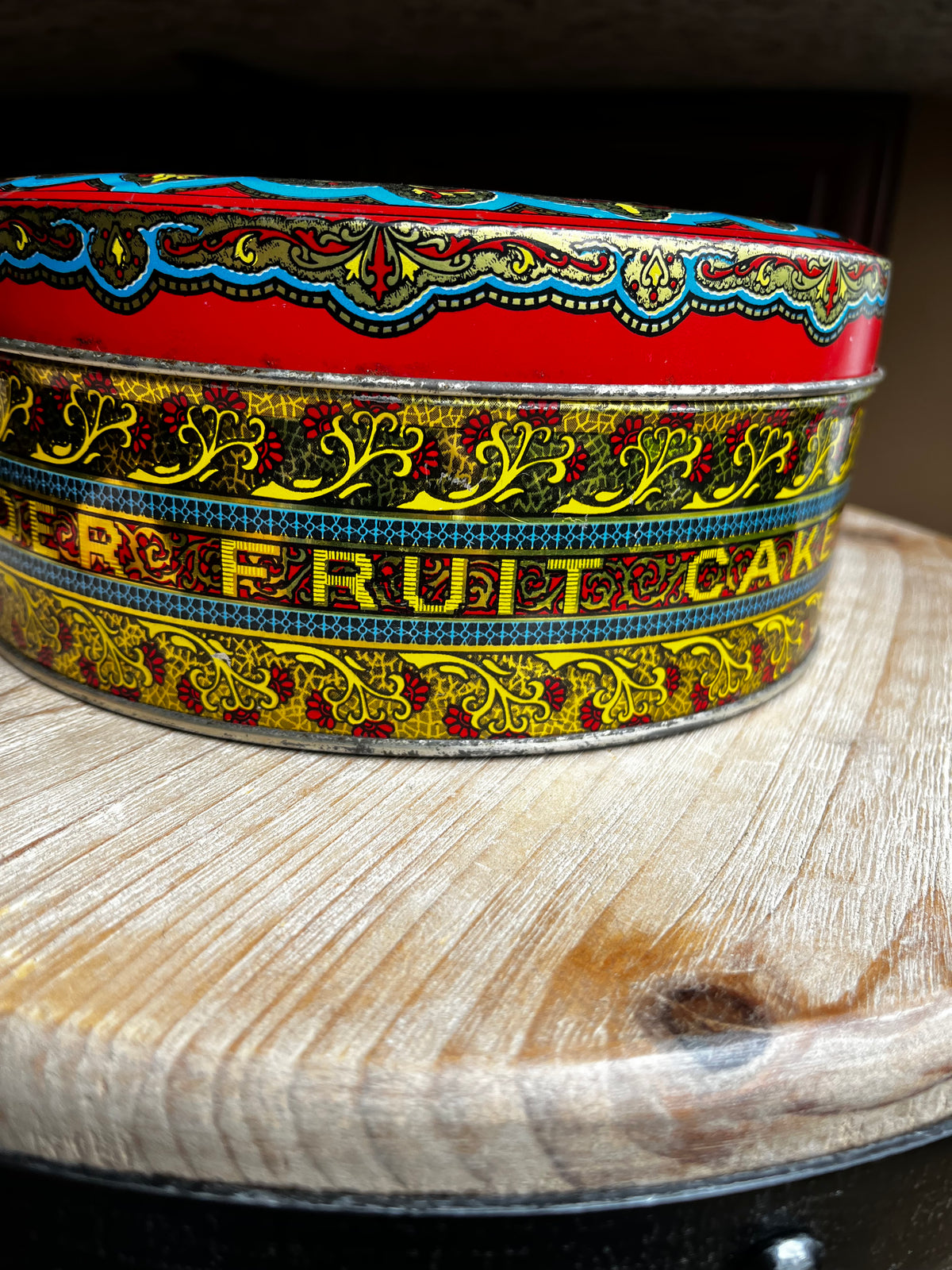 Vintage Wonder Fruit Cake Colourful Tin