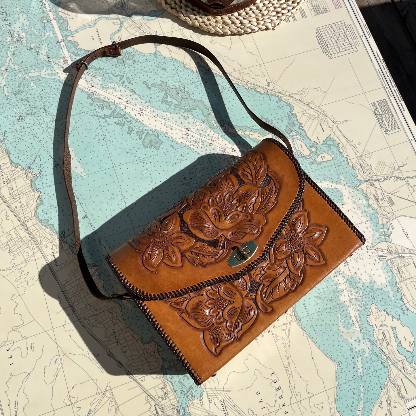 Vintage Floral Tooled Leather Structured Purse