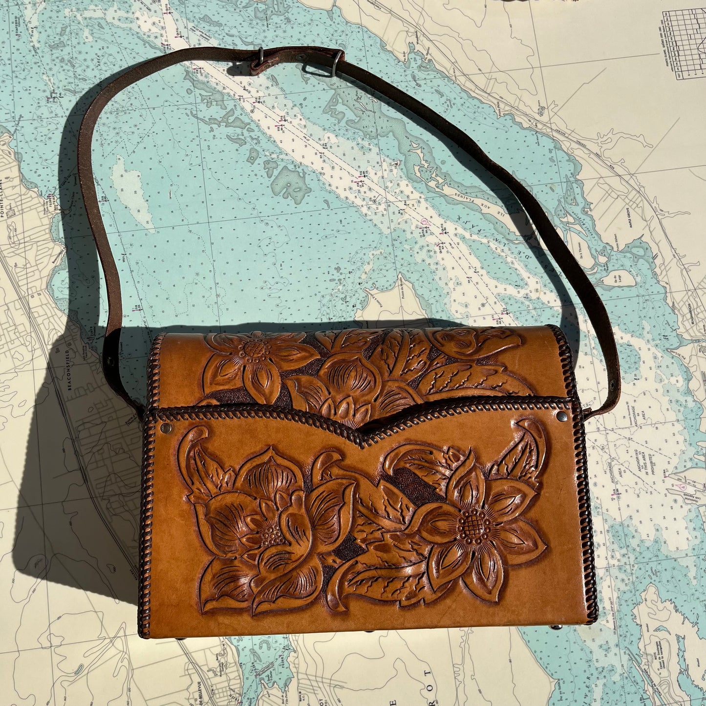 Vintage Floral Tooled Leather Structured Purse
