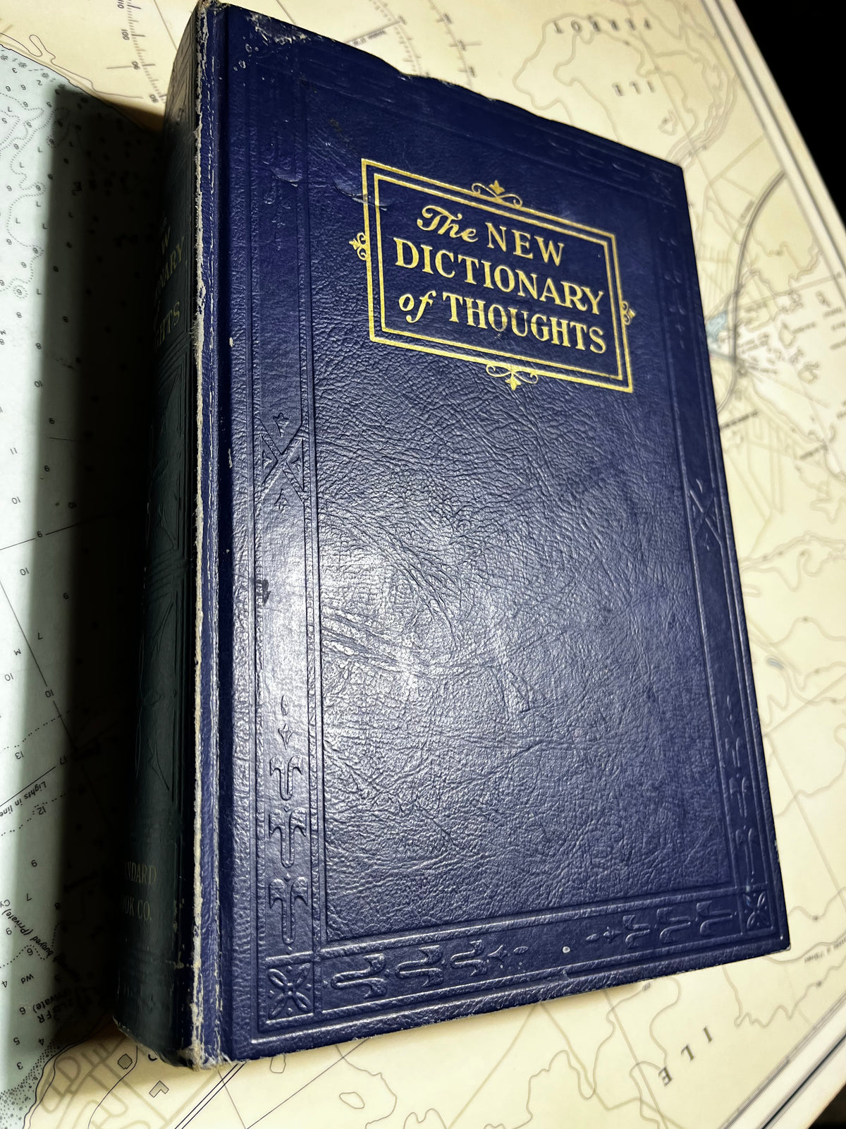 Vintage 1964 The New Dictionary of Thoughts Hardback Book