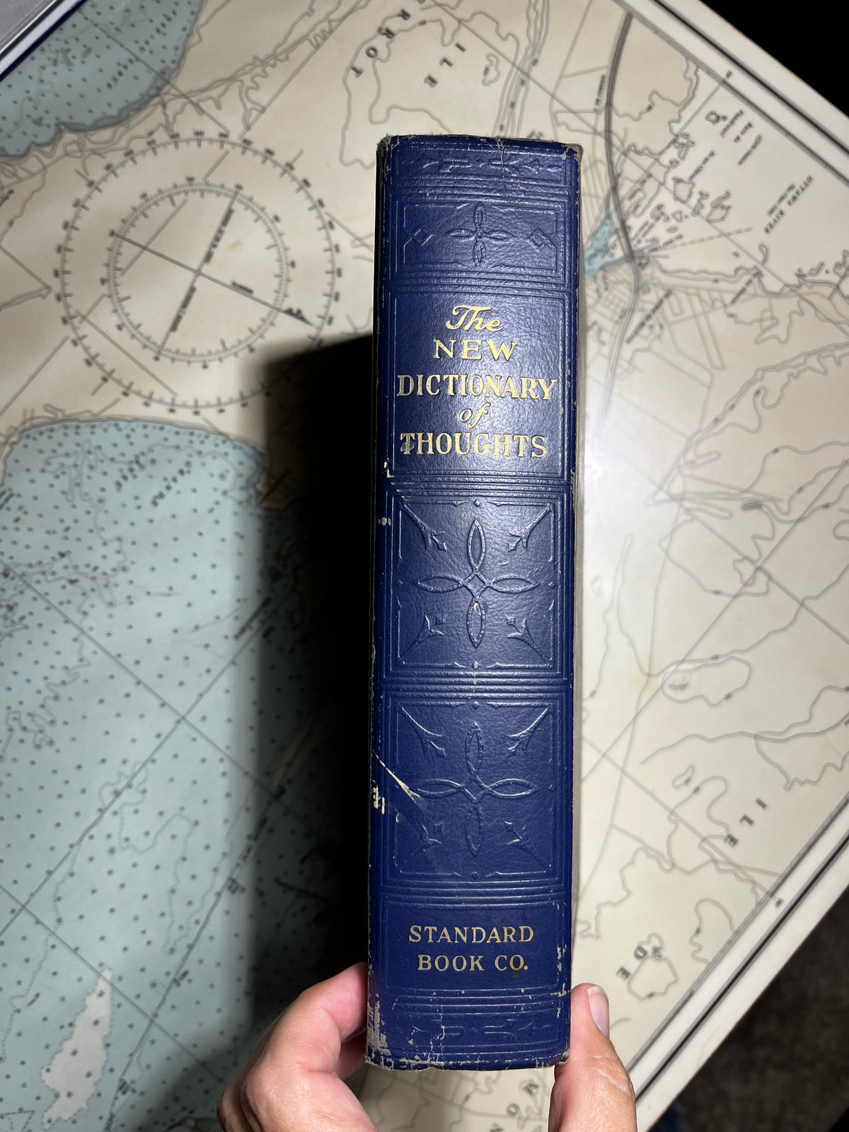 Vintage 1964 The New Dictionary of Thoughts Hardback Book