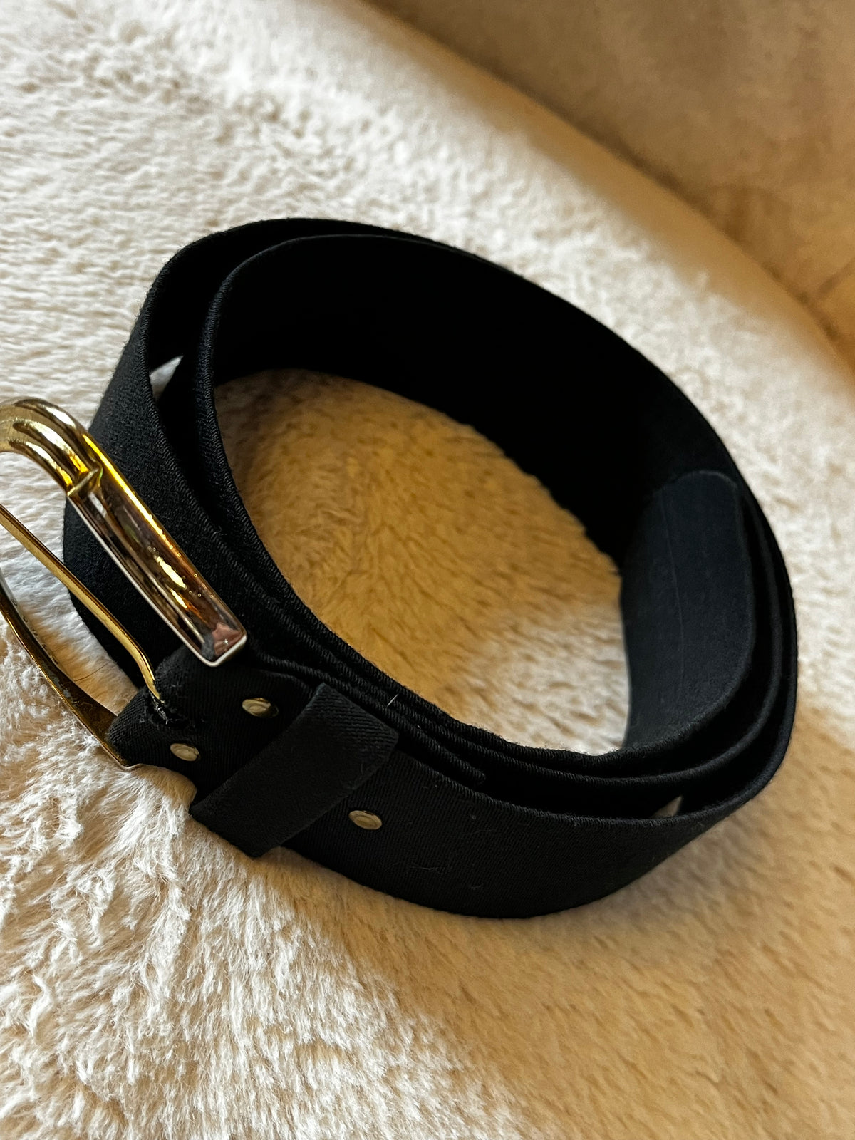 Vintage Plain Black Belt with Simple Gold Buckle