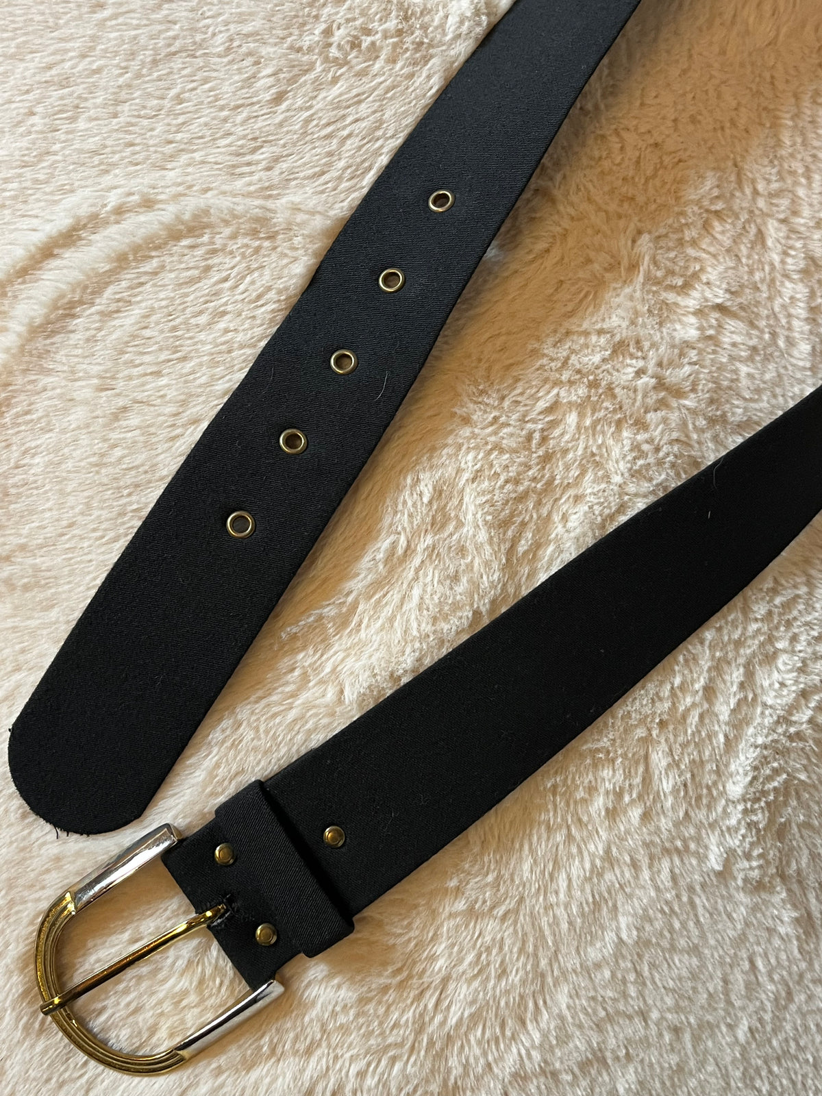 Vintage Plain Black Belt with Simple Gold Buckle