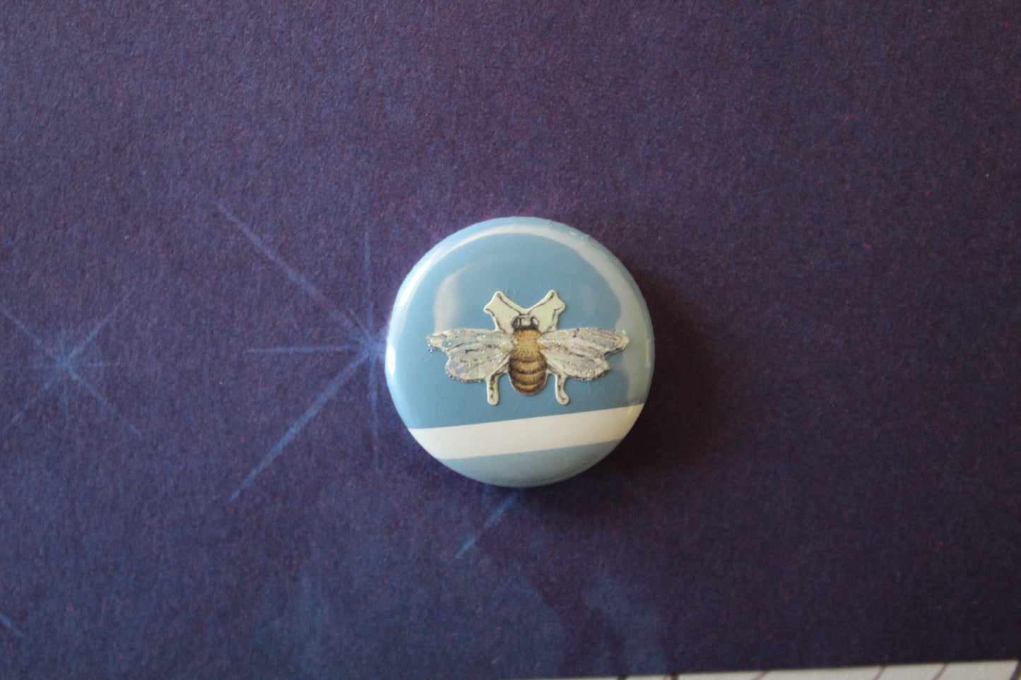 Button - Bee
