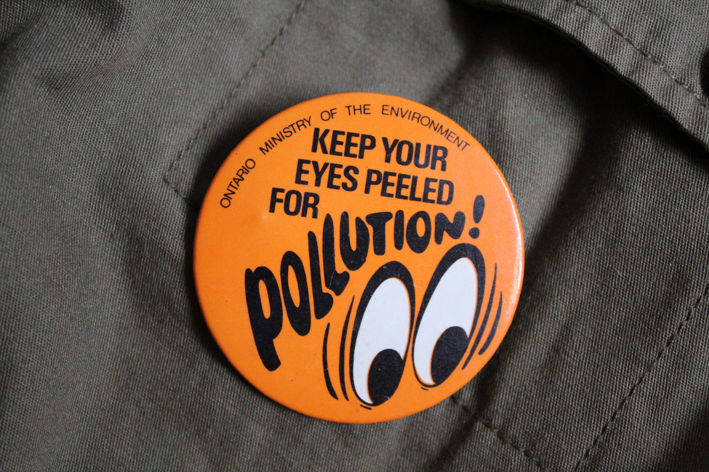 Retro Button - Orange Pollution